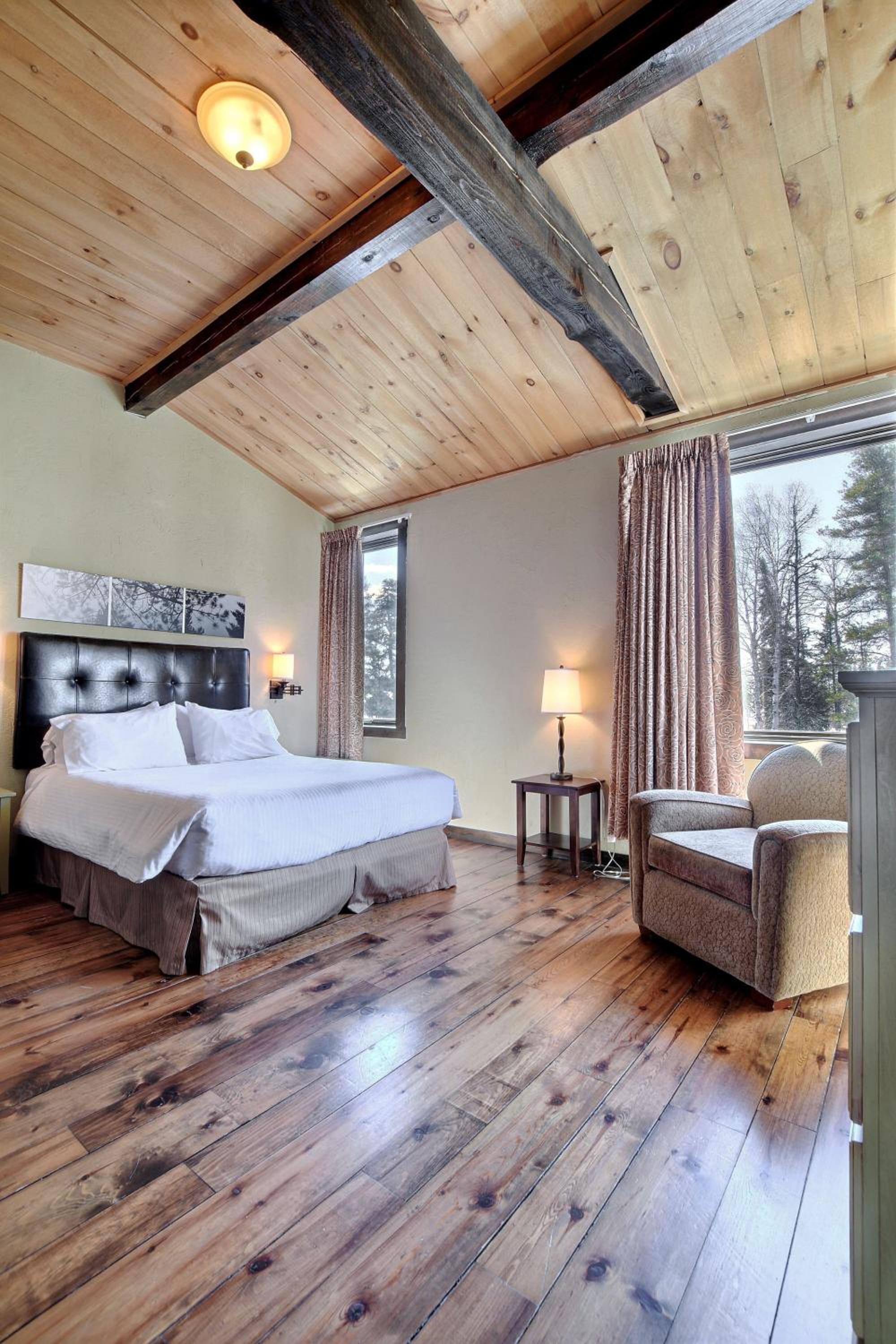 Les Condos Du Lac Taureau- Rooms & Condos