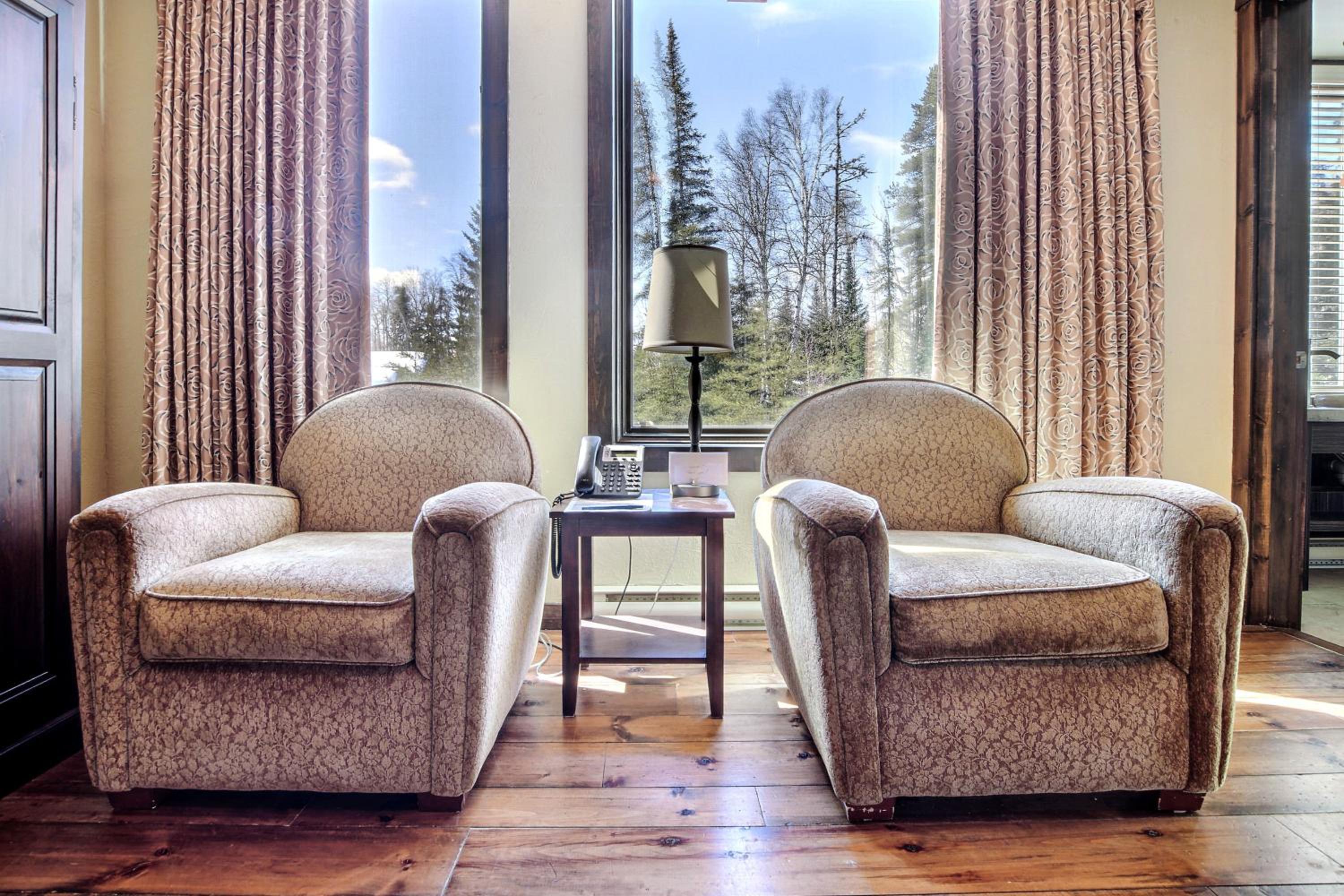 Les Condos Du Lac Taureau- Rooms & Condos