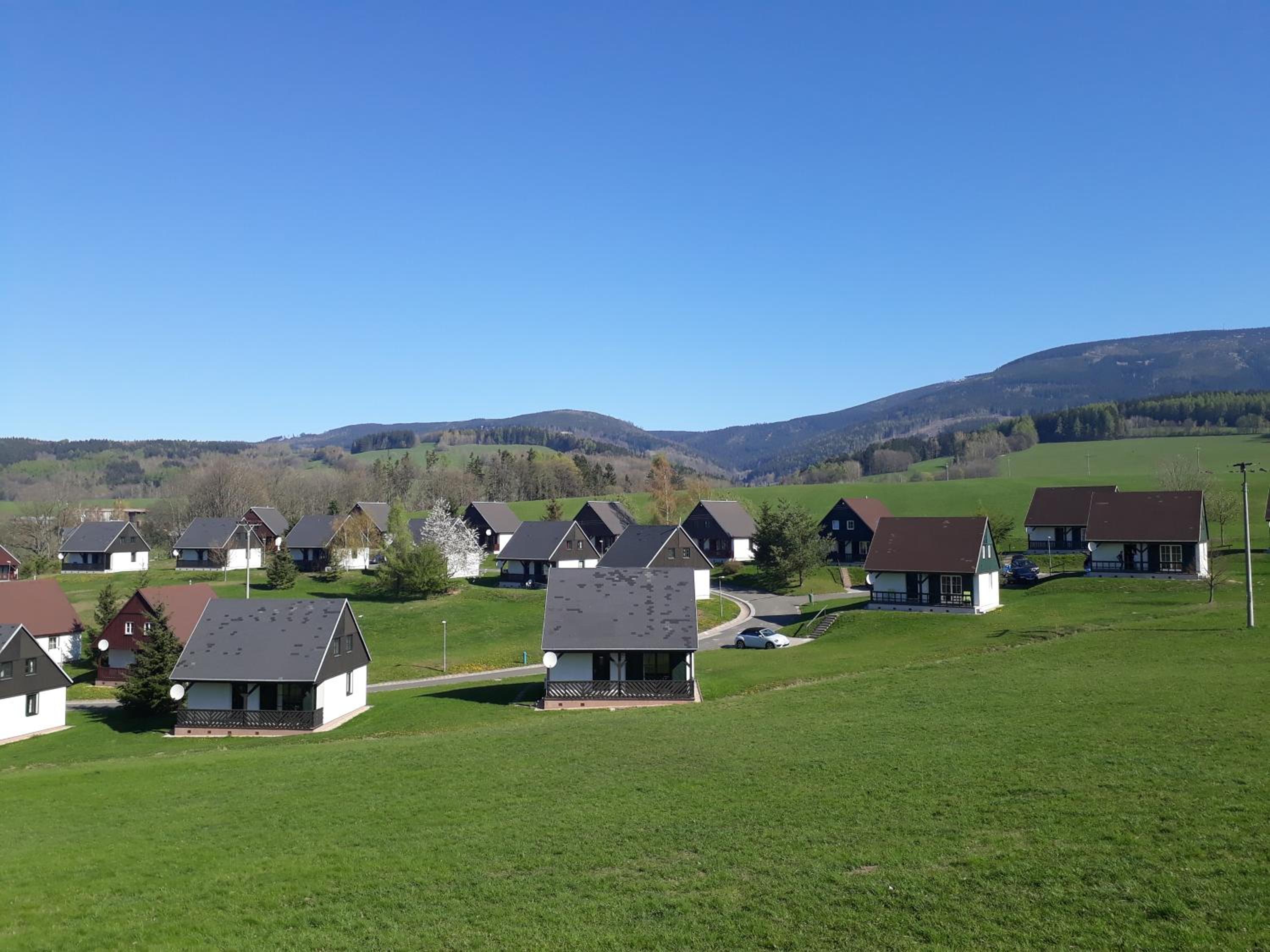 Happy Chalet