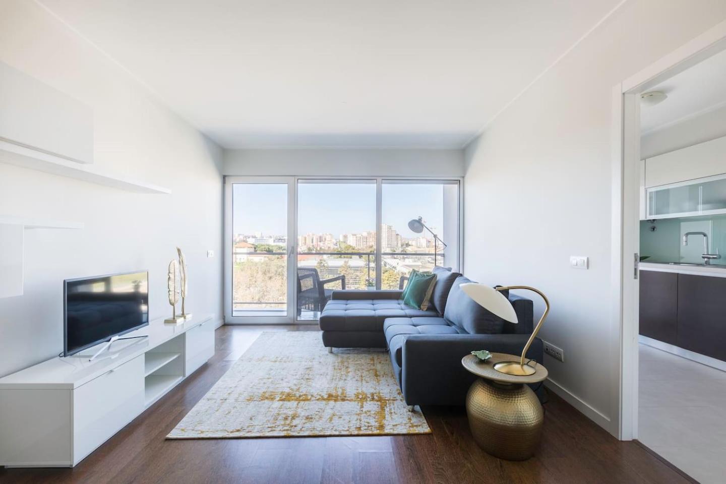 Amazing Flat - Pool and Parking view 2