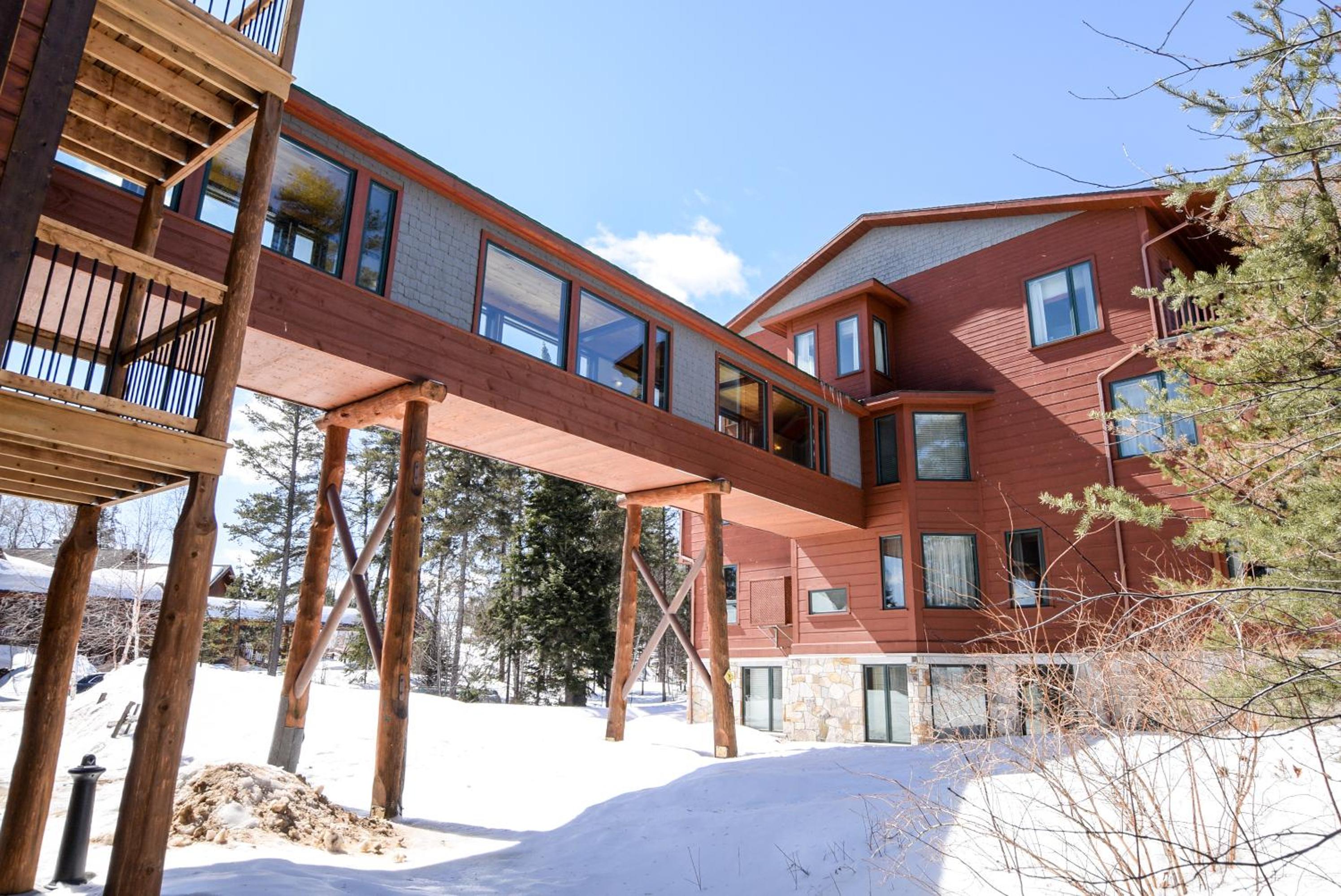 Les Condos Du Lac Taureau- Rooms & Condos