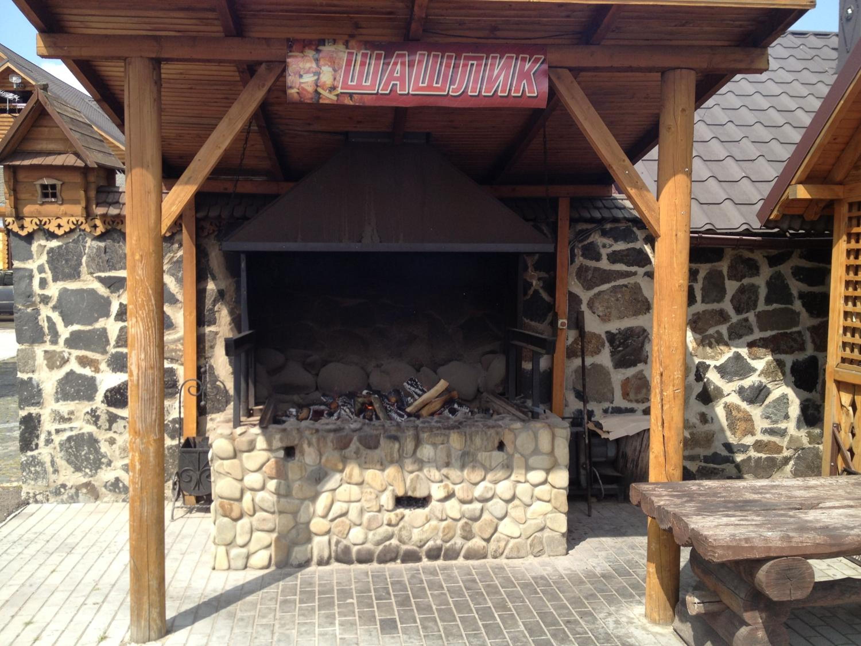 Hotel and restaurant complex Skolmo