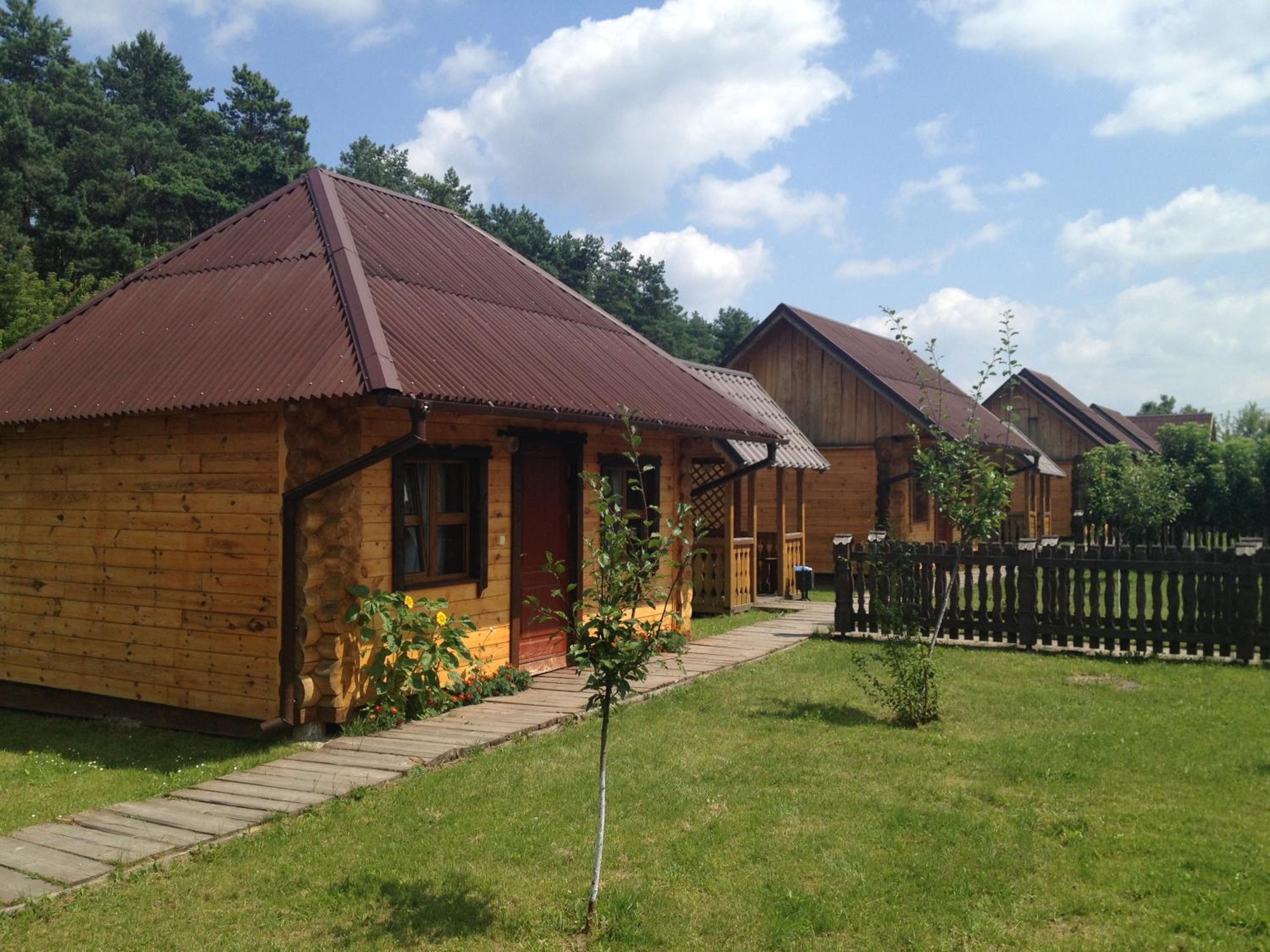 Hotel and restaurant complex Skolmo