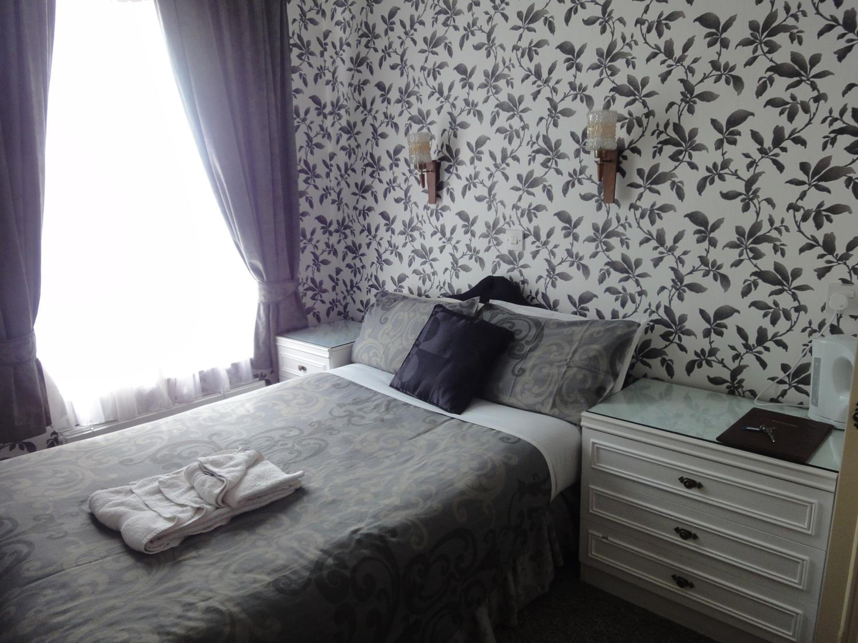 Photo 33