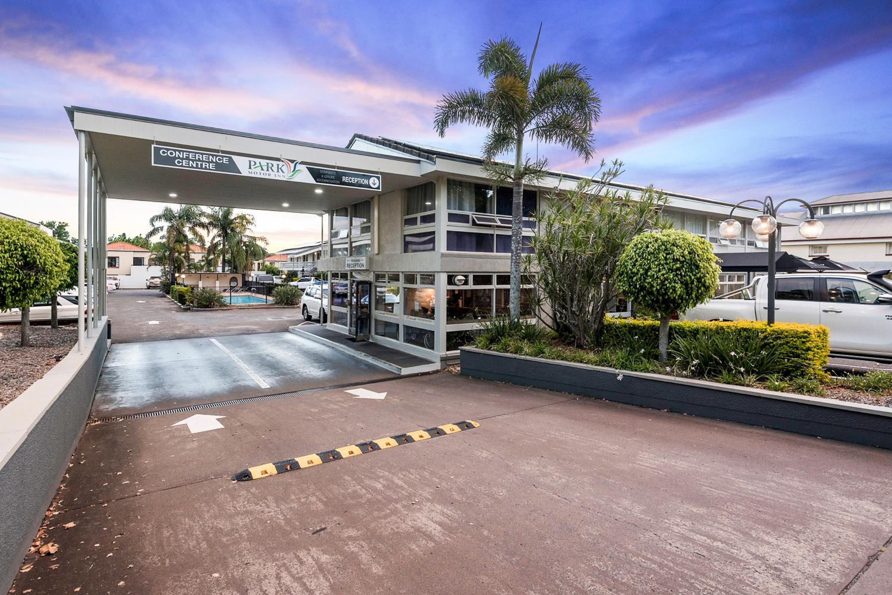 Park Motor Inn