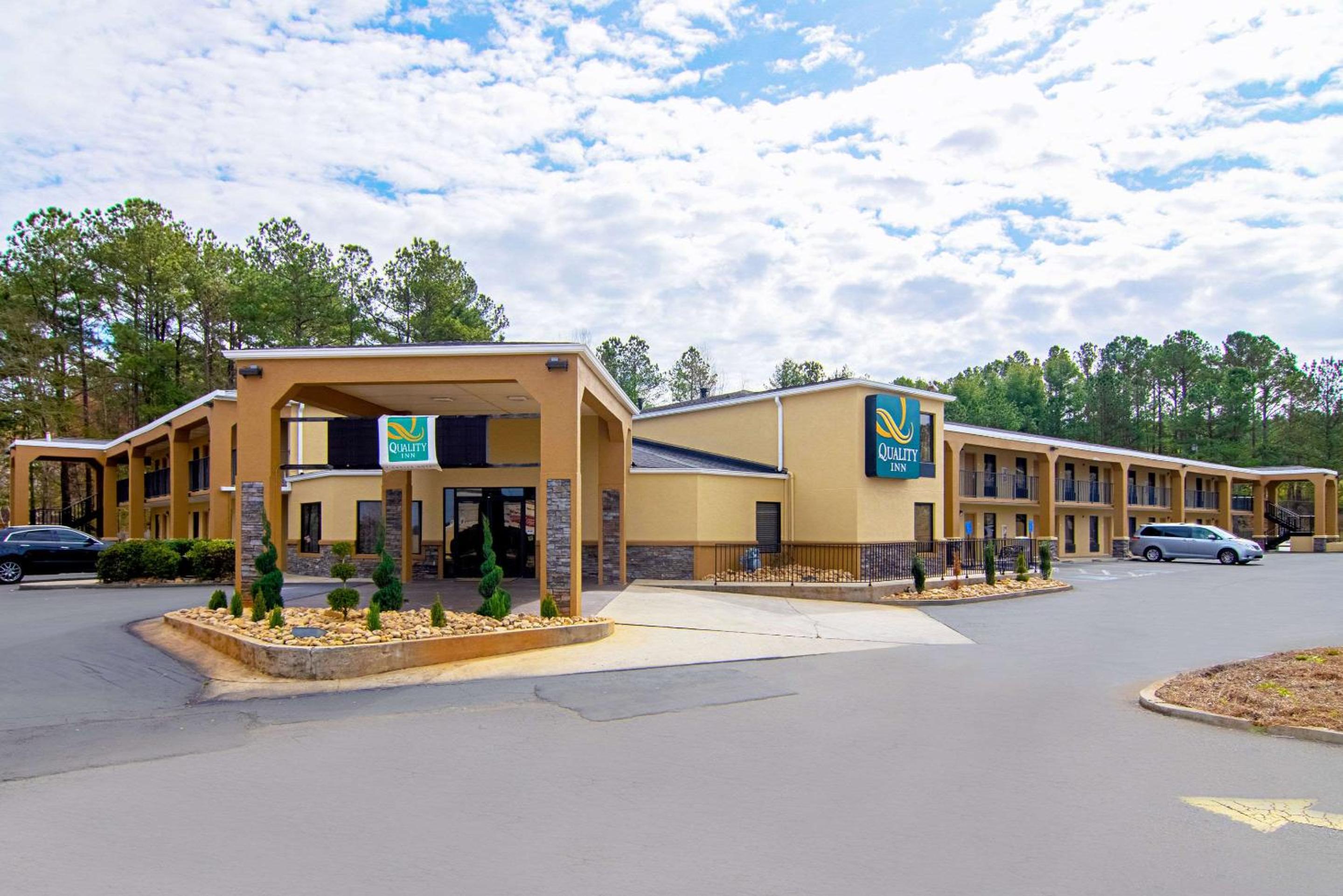 Quality Inn Villa Rica view 2