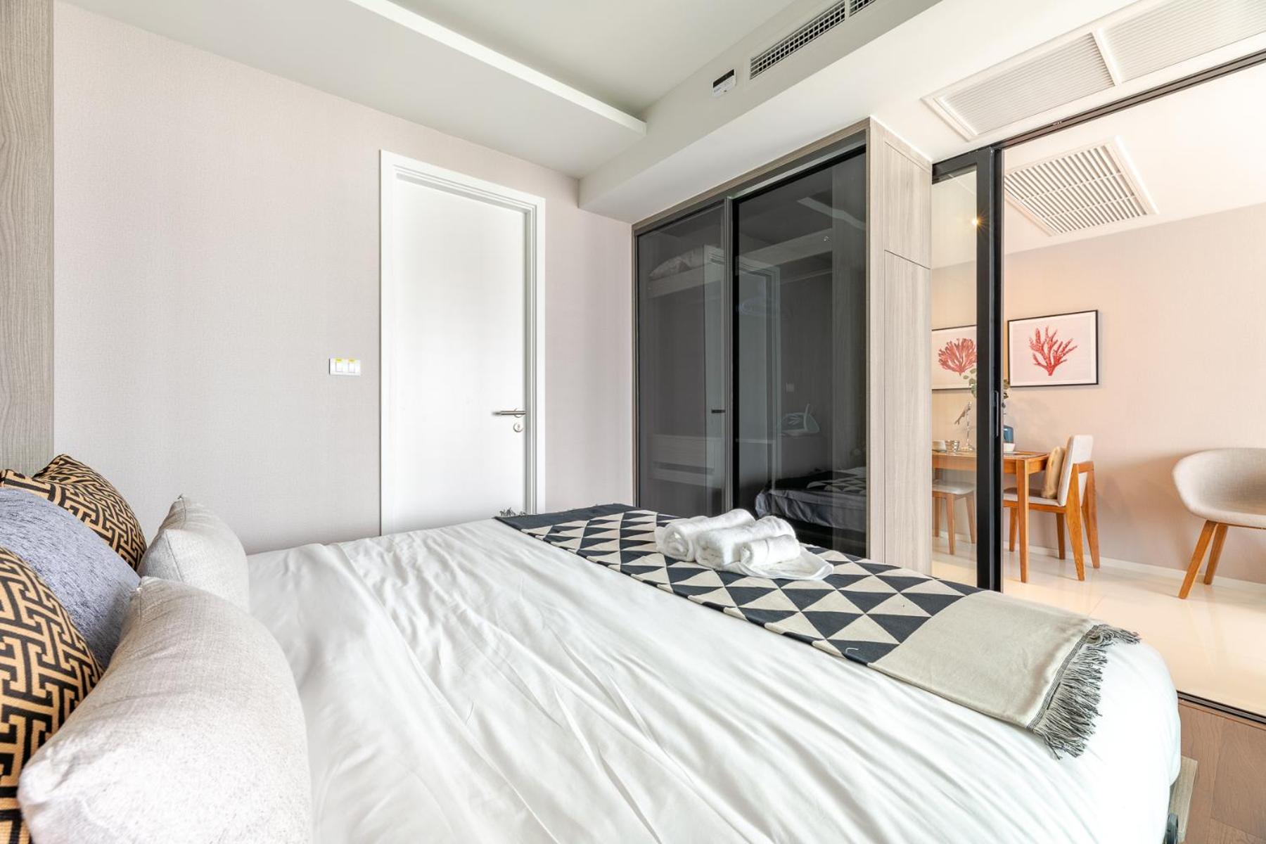 Sukhumvit Asok Modern Suite