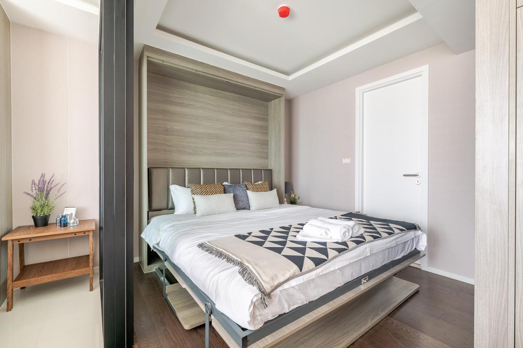 Sukhumvit Asok Modern Suite