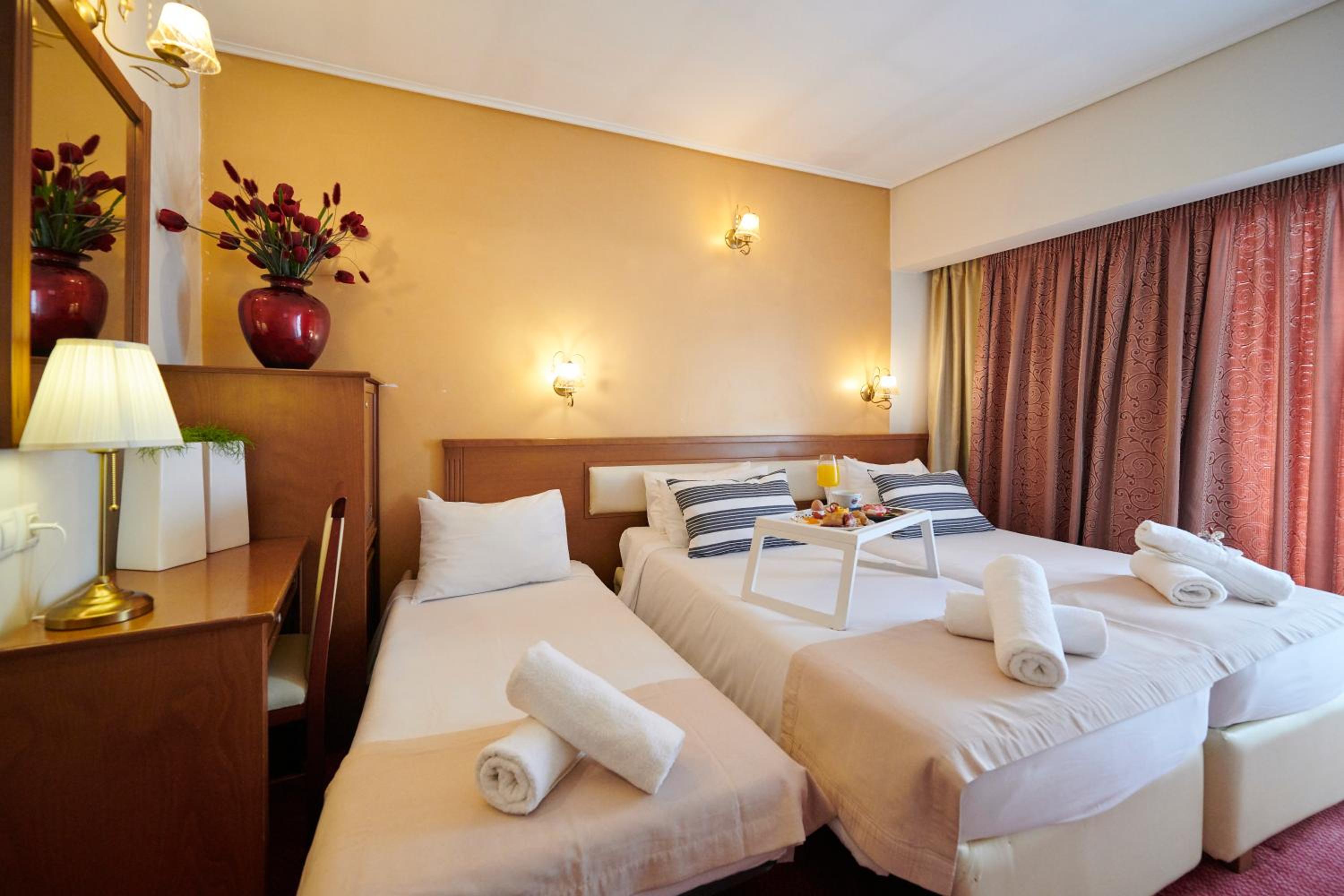 Crystal City Hotel 3