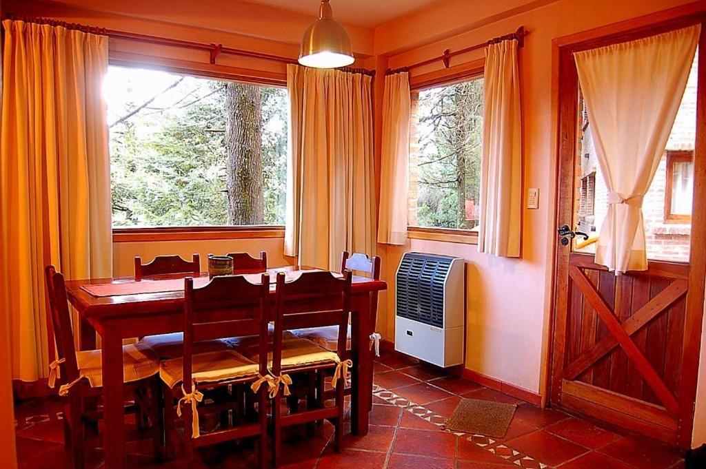 Cabañas Detras del Ciprés