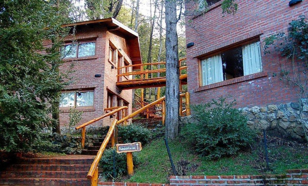 Cabañas Detras del Ciprés