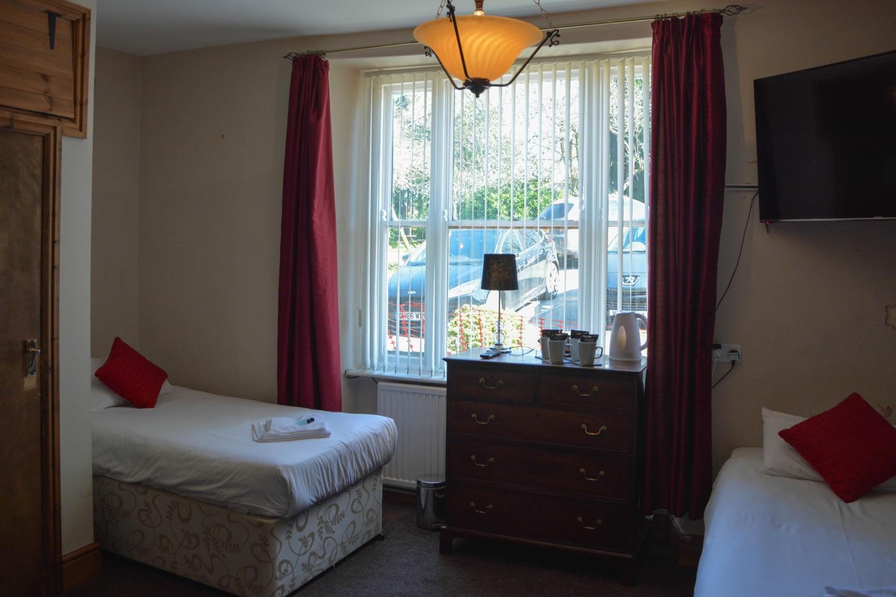 Llanerch Inn