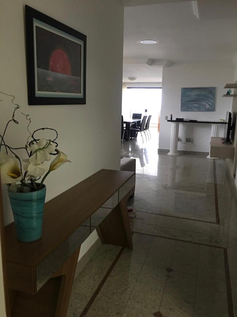 Apartamento de Frente ao Mar na Praia do Morro
