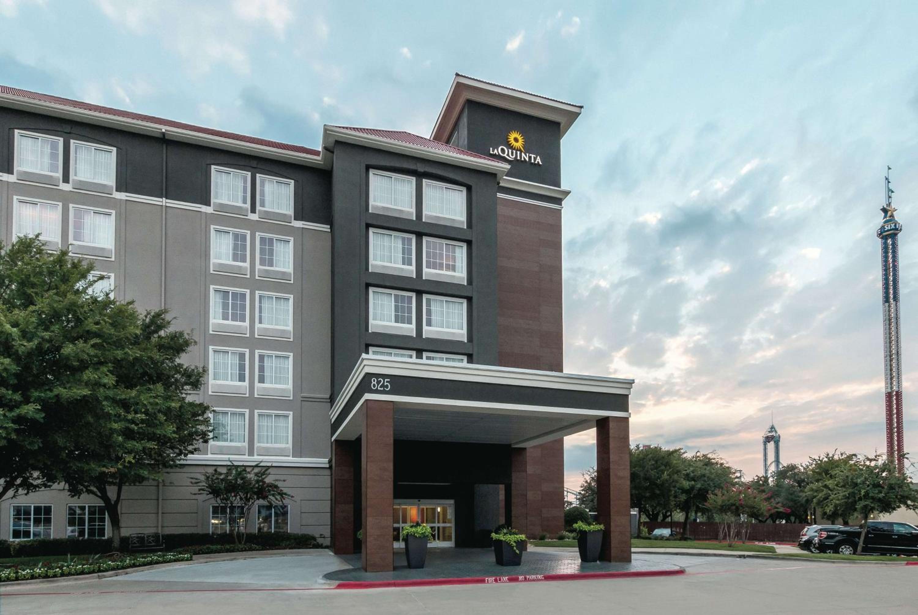 Hotel La Quinta Inn & Suites by Wyndham Arlington North 6 Flags Dr