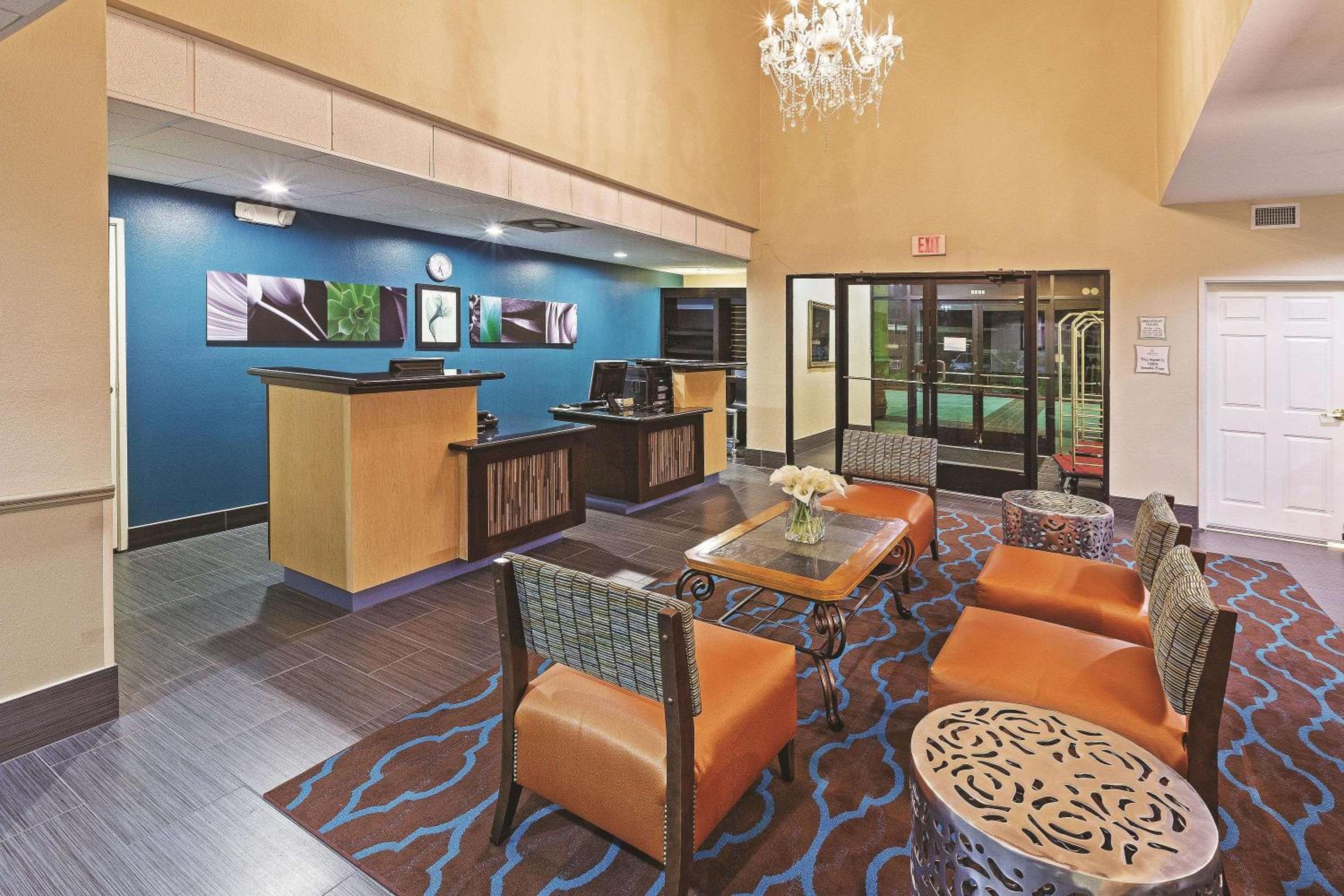 La Quinta by Wyndham Pasadena view 5