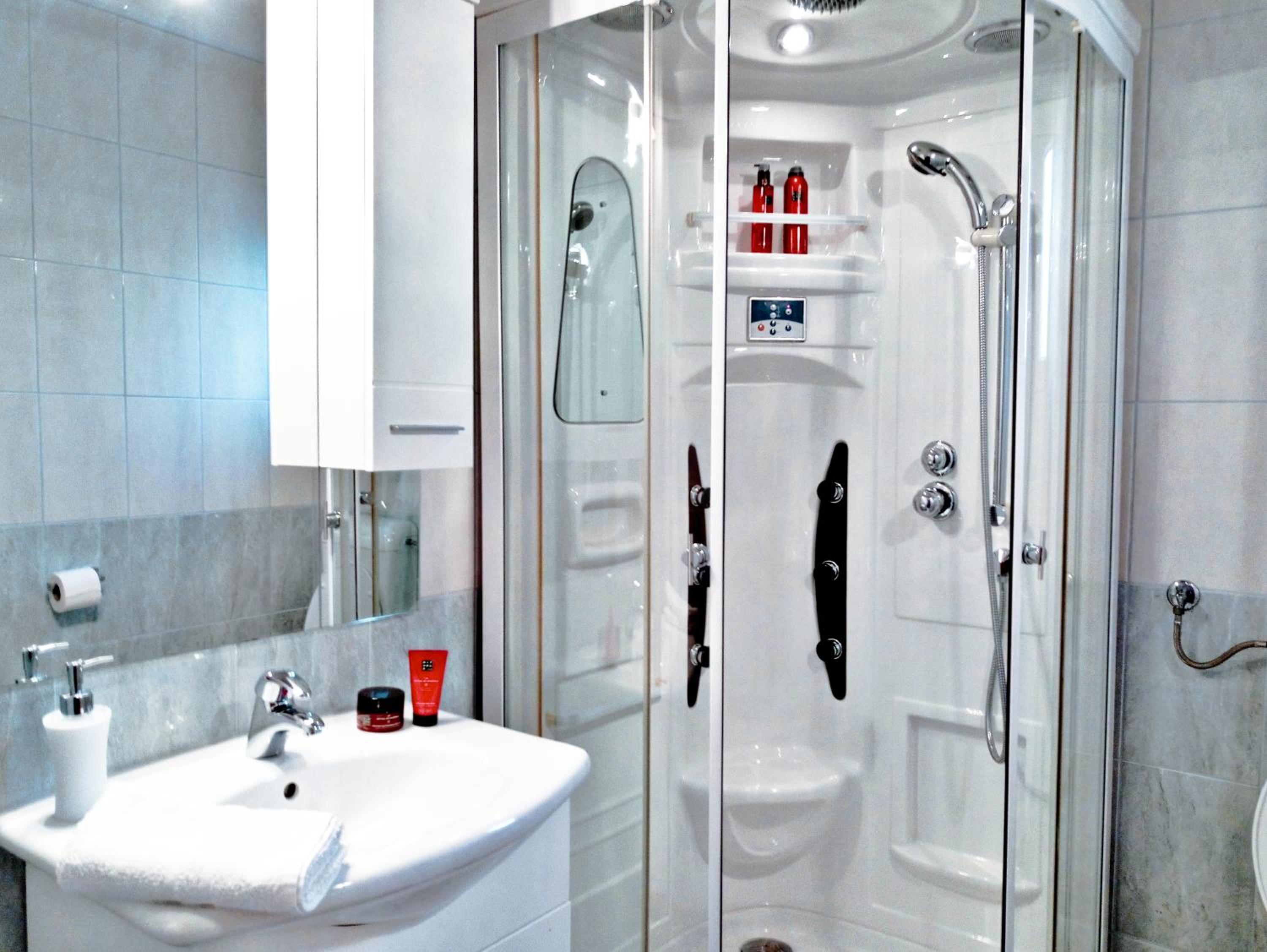 Adria Apartments and Rooms
