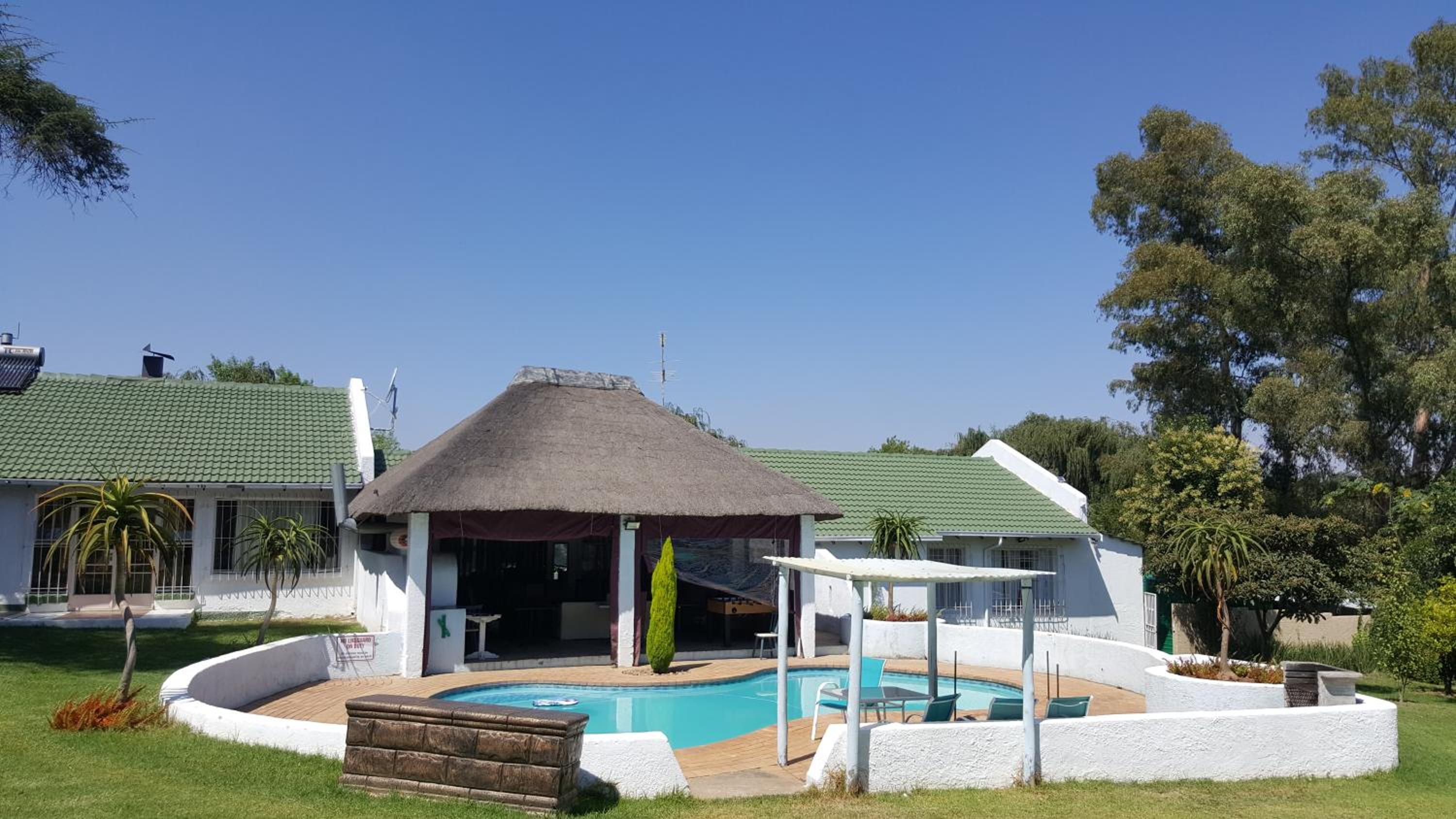 SimbaSun Cottages