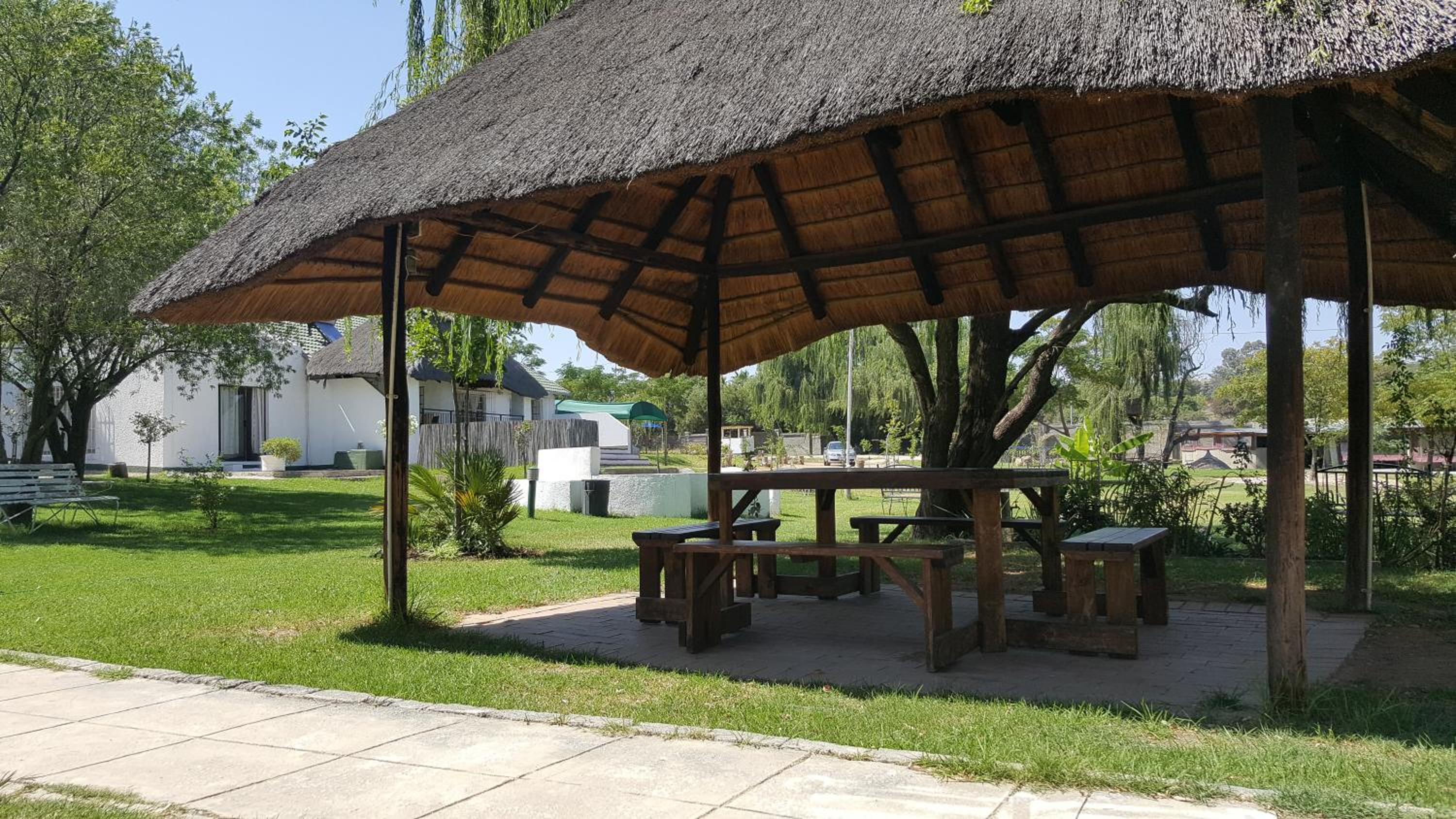 SimbaSun Cottages
