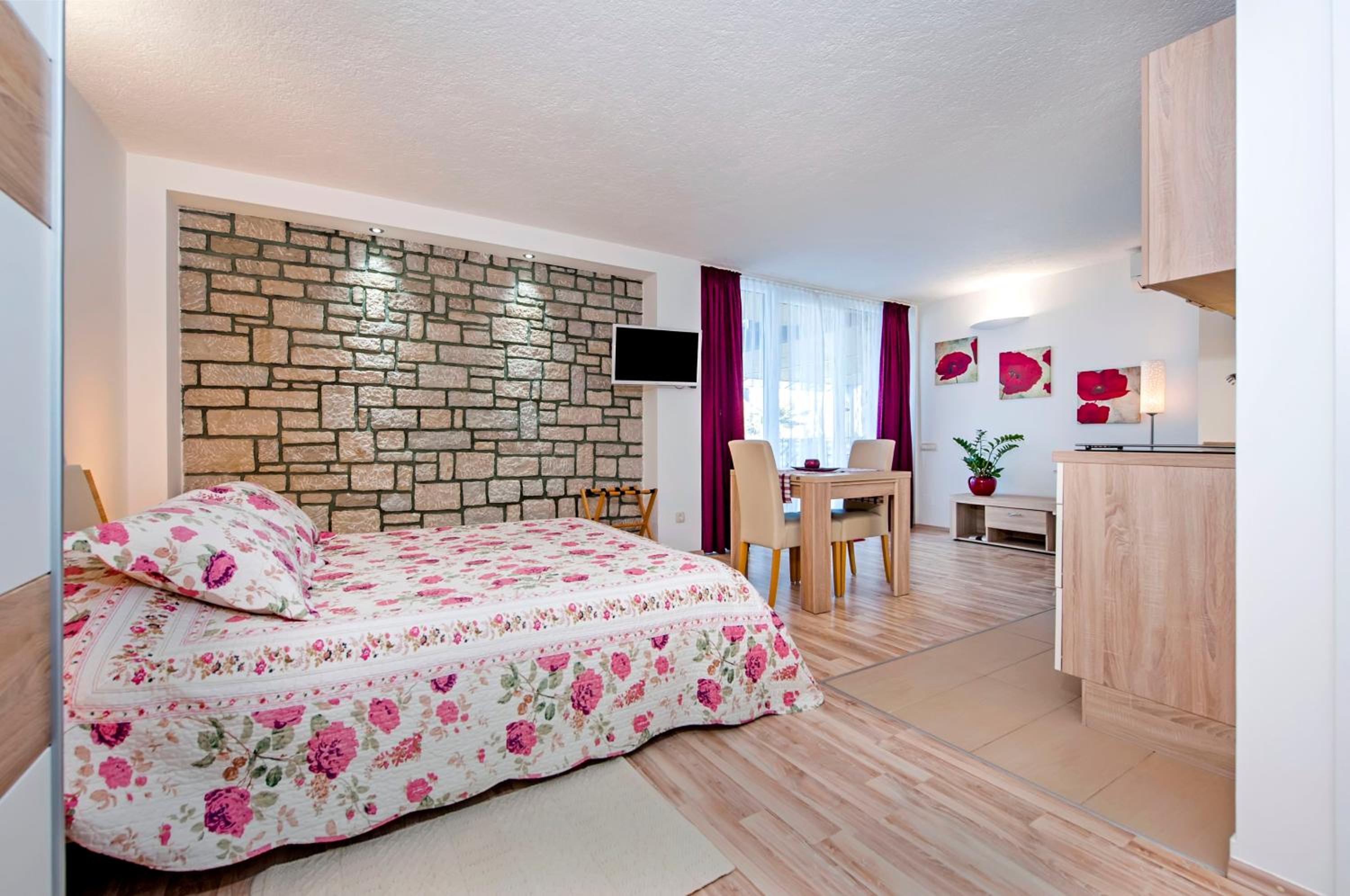 Apartments Figarola
