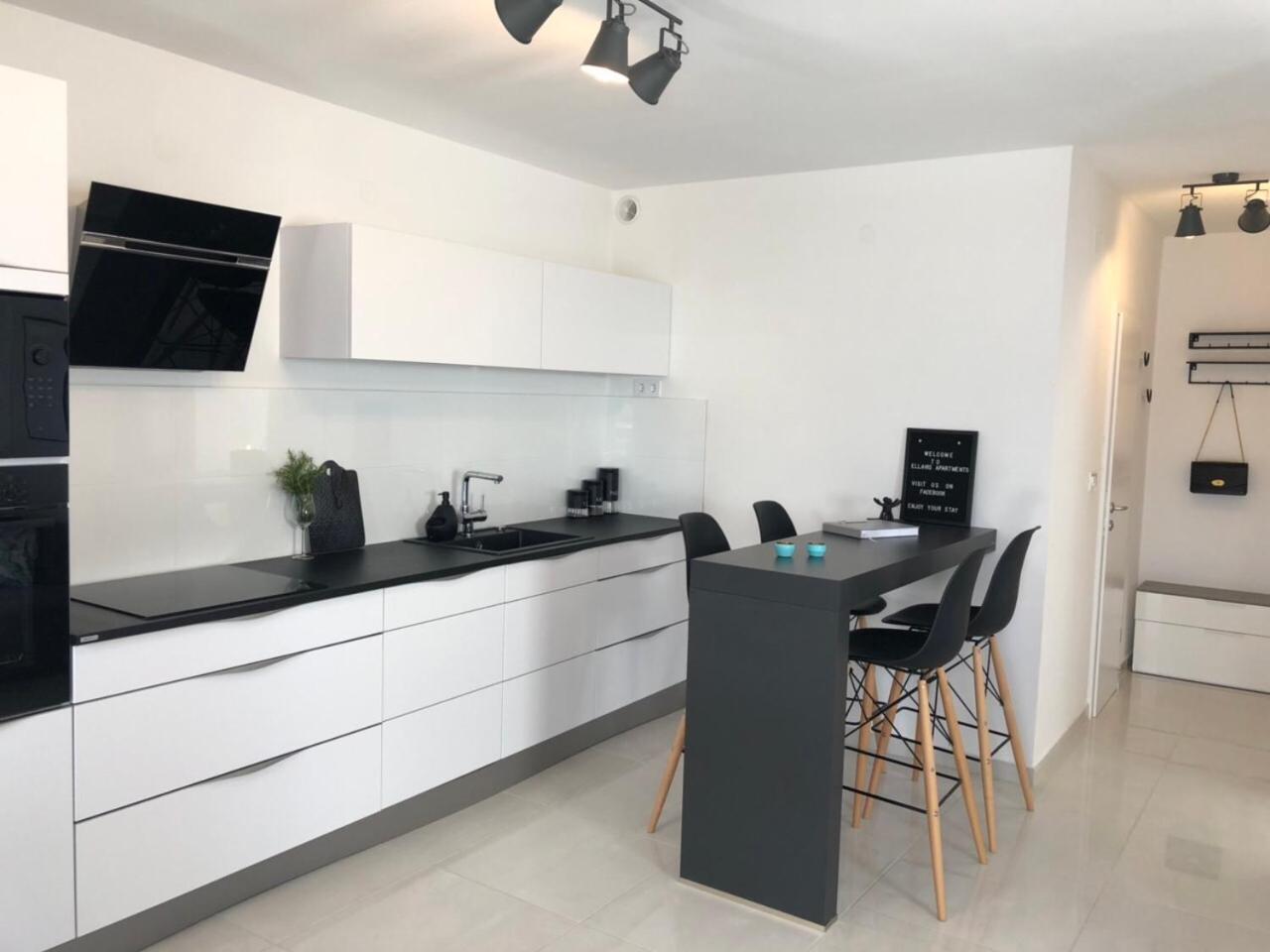 EllaVis Apartments