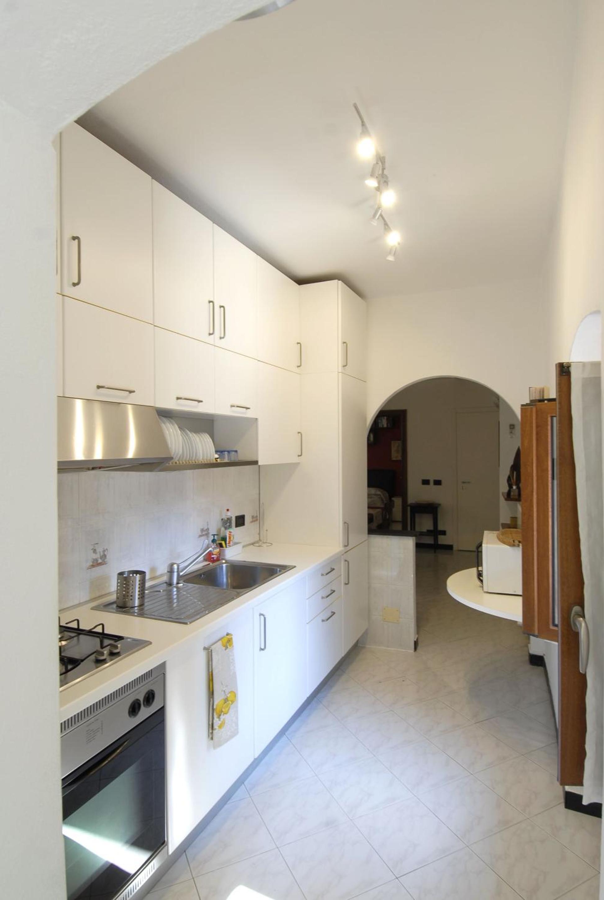 Cà du Punte en Monterosso al Mare — kitchen