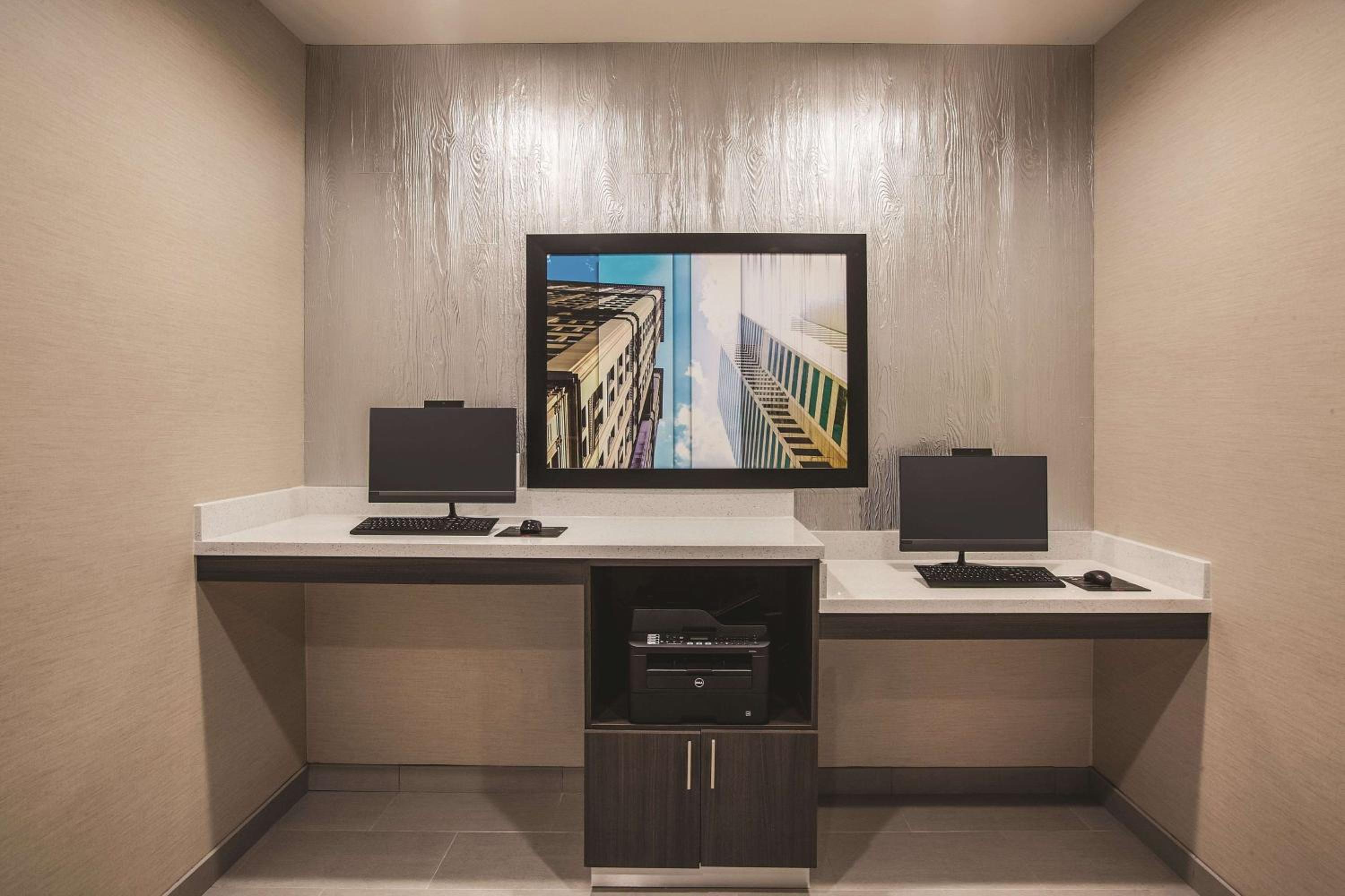 Dallas / Fort Worth Vacations - La Quinta by Wyndham Dallas Northeast-Arboretum - Property Image 5