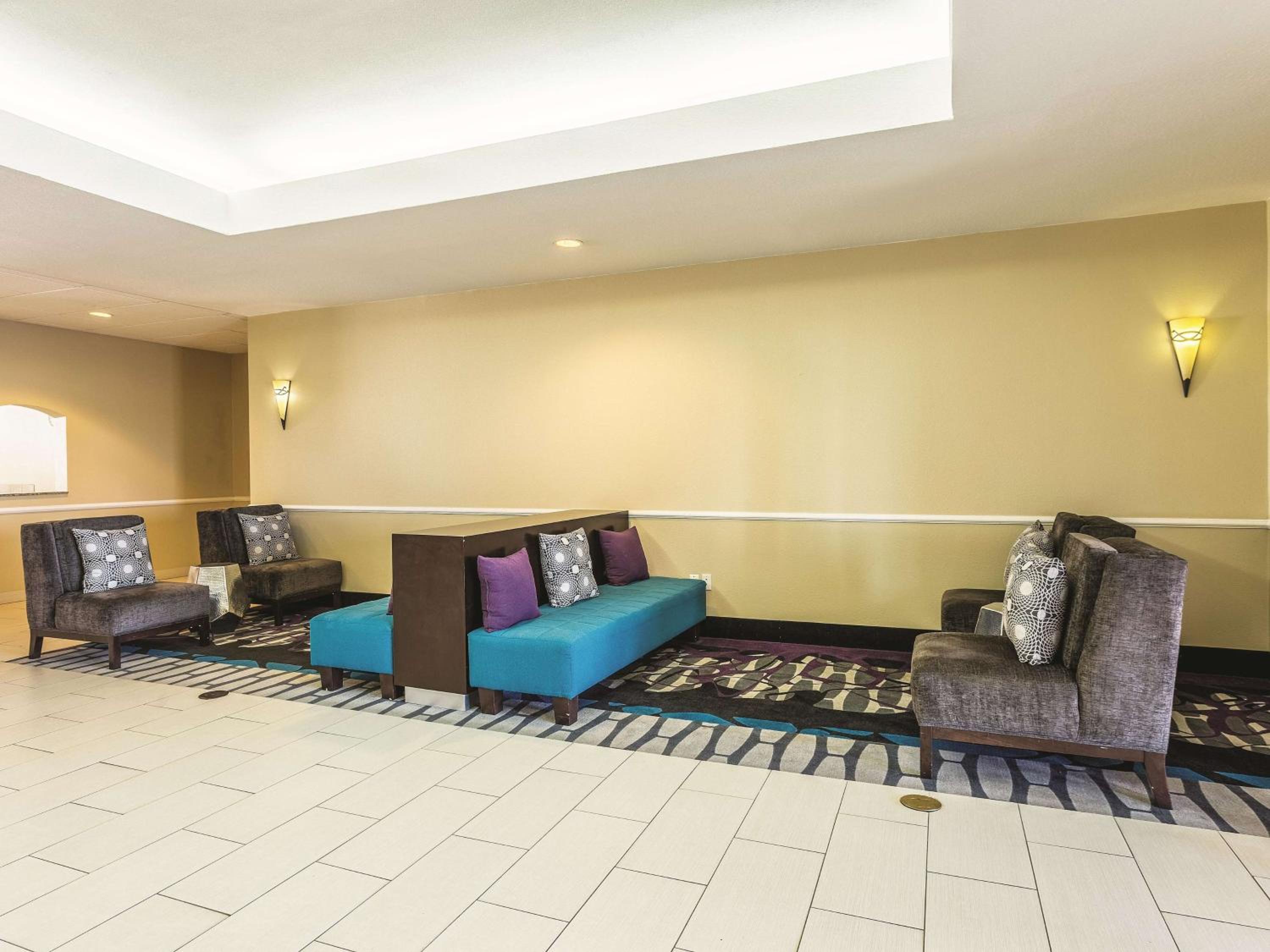 Deming Vacations - La Quinta by Wyndham Deming - Property Image 10