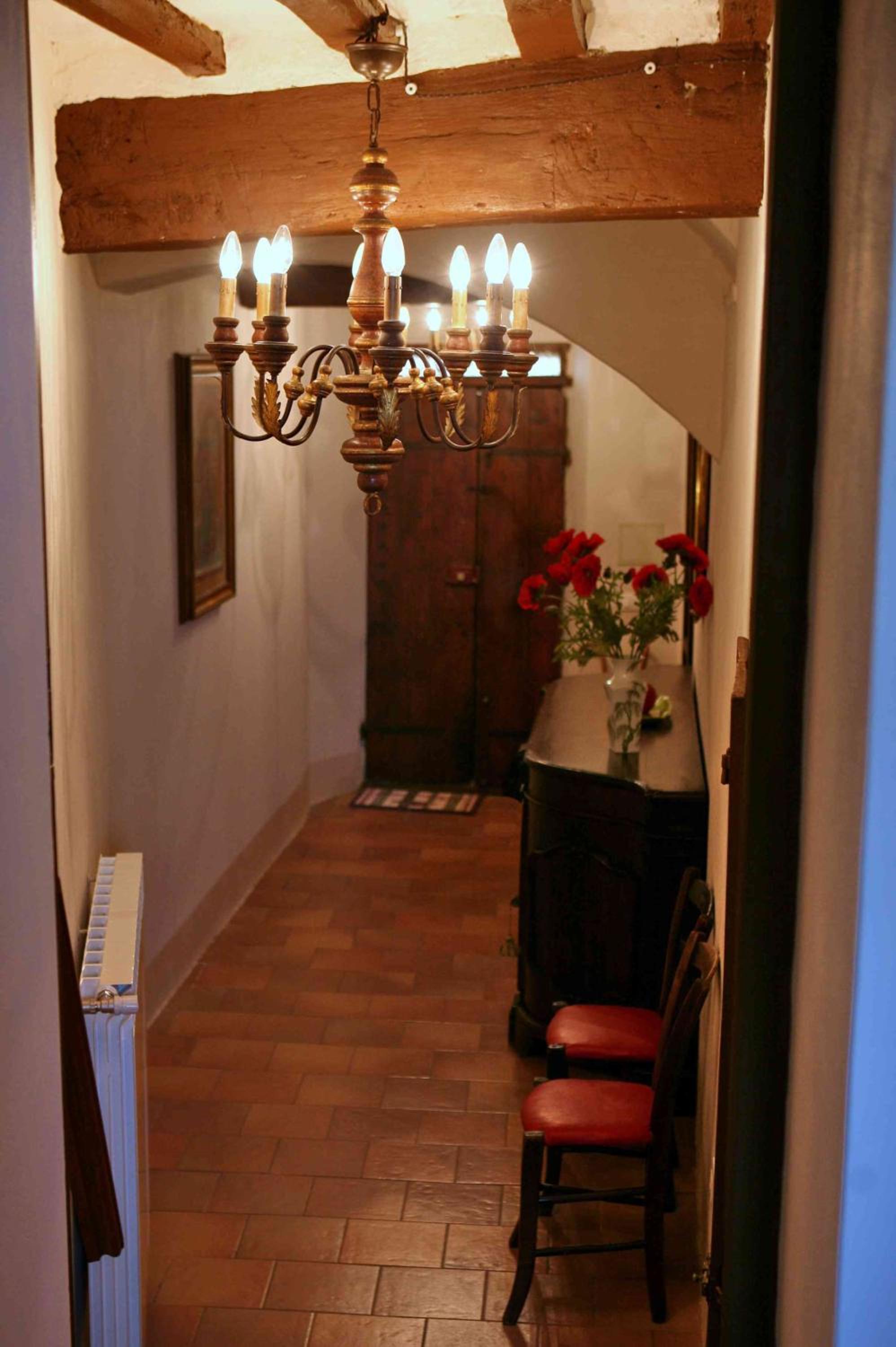 Photo 34