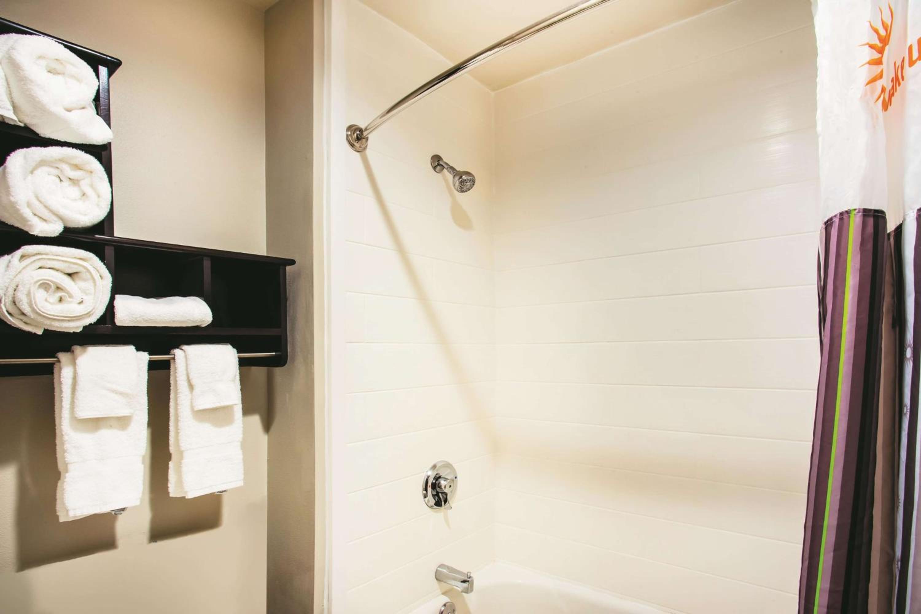 La Quinta by Wyndham Cincinnati NE - Mason - Property Image 1