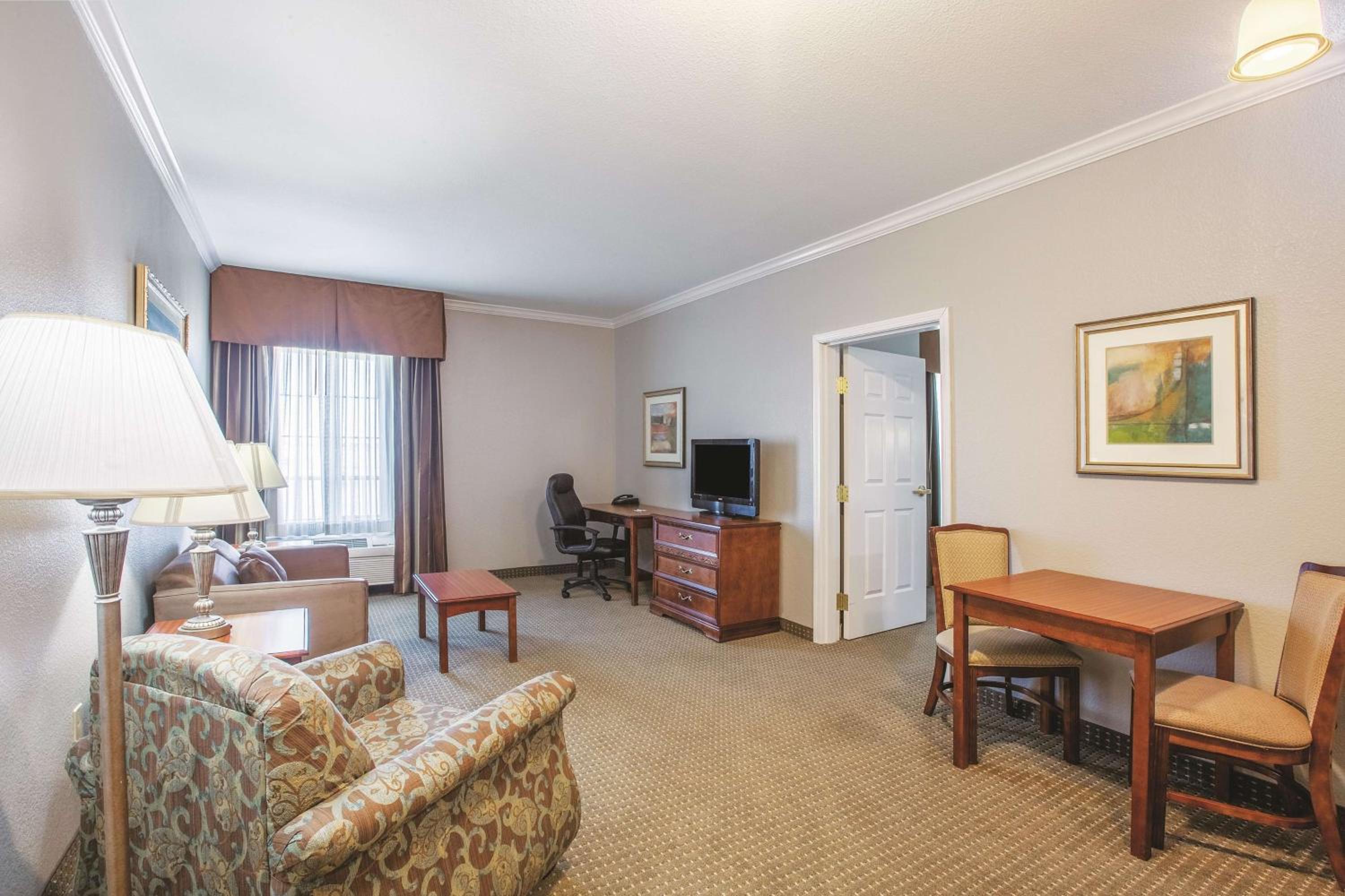 Gainesville Vacations - La Quinta by Wyndham Gainesville - Property Image 5