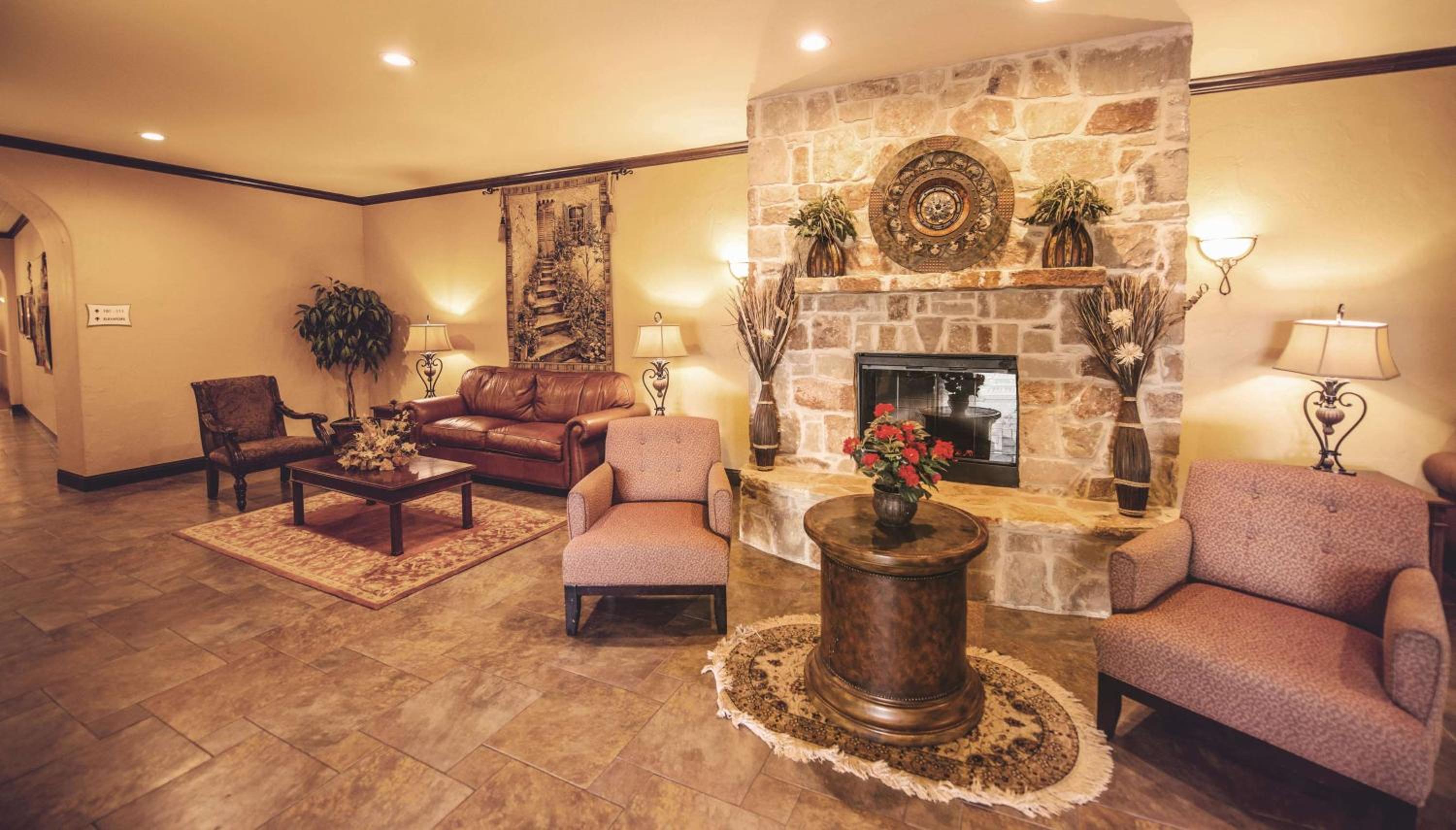 Marble Falls Vacations - La Quinta by Wyndham Marble Falls - Property Image 36