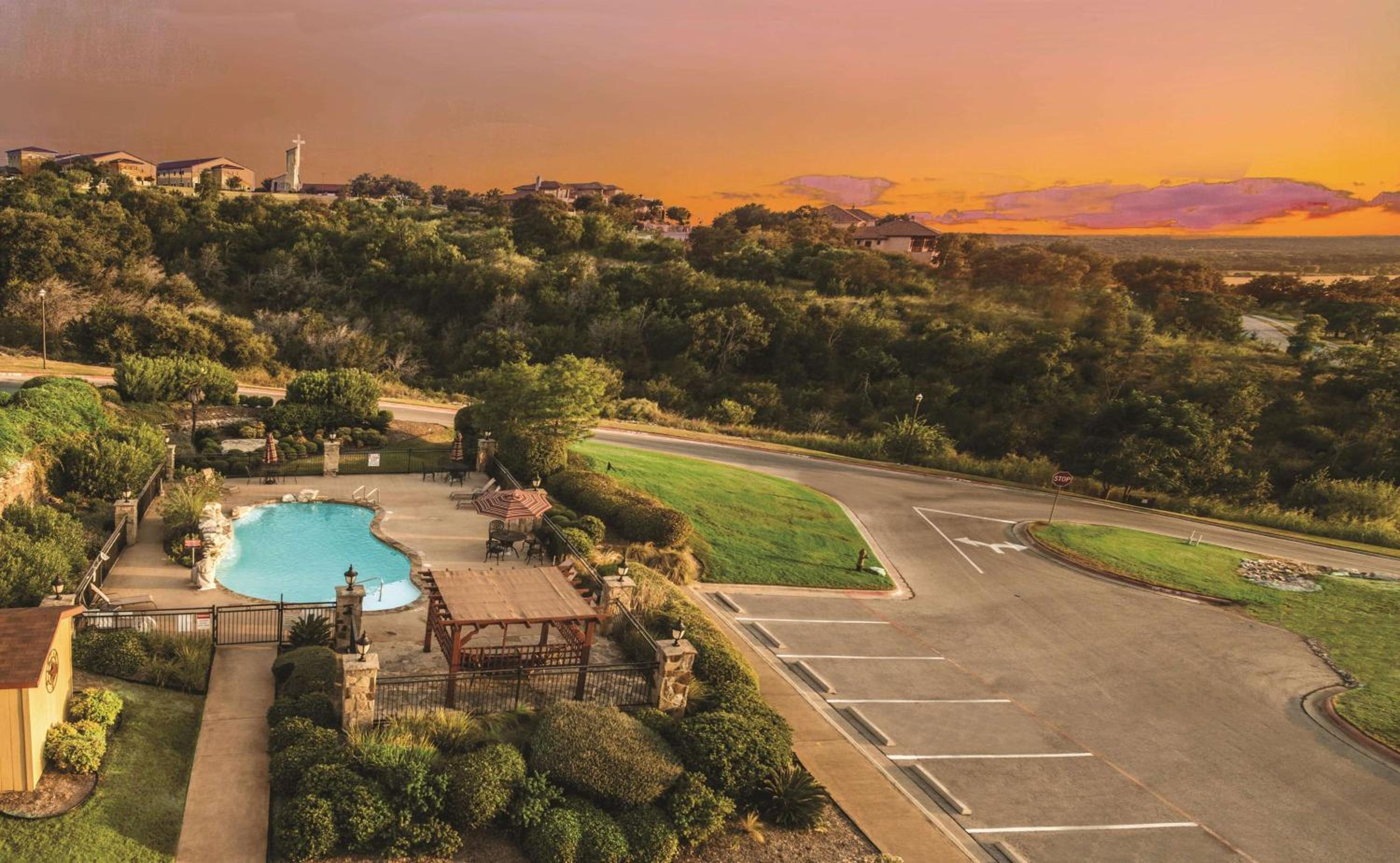 Marble Falls Vacations - La Quinta by Wyndham Marble Falls - Property Image 35