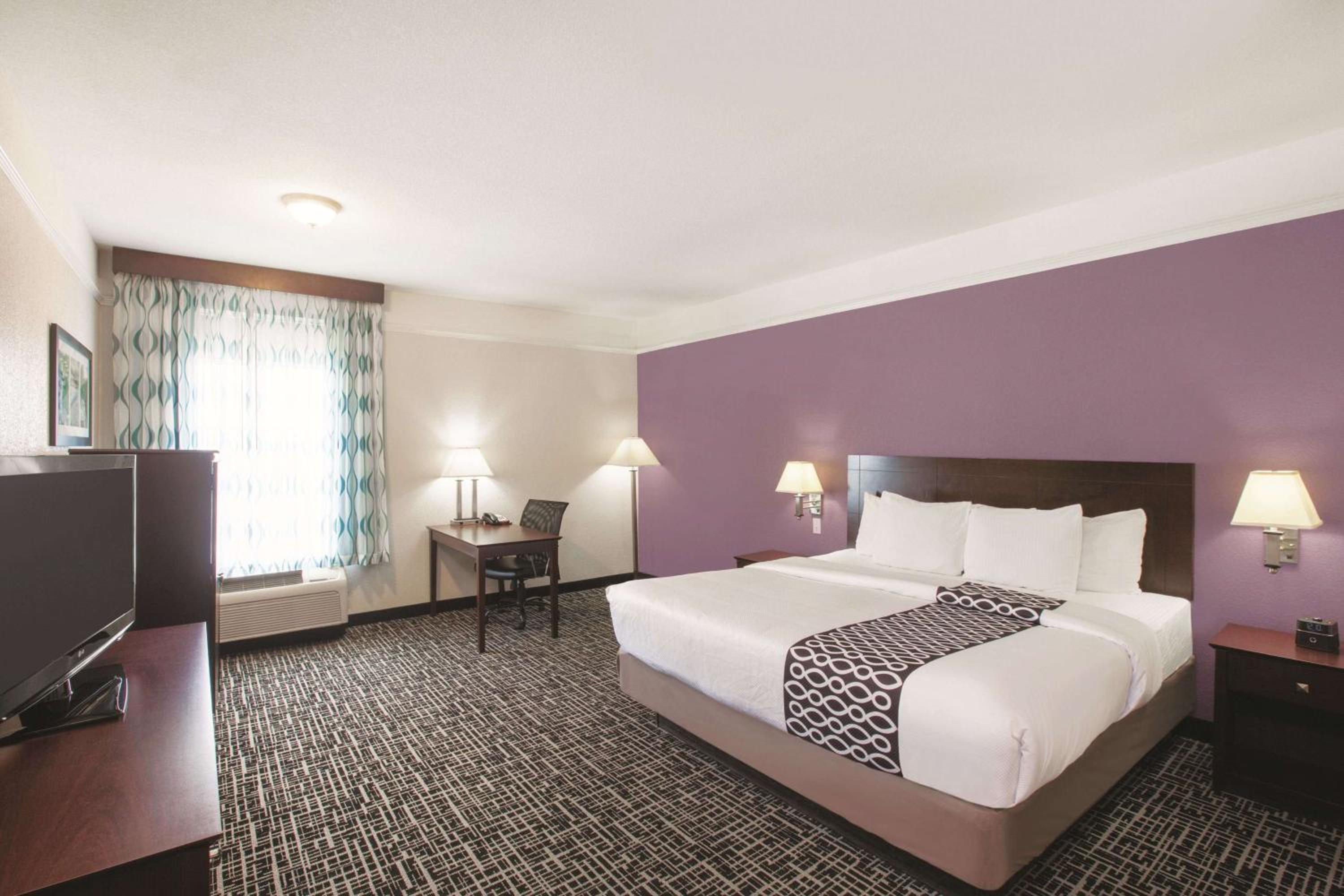 Mansfield Vacations - La Quinta by Wyndham Mansfield TX - Property Image 10
