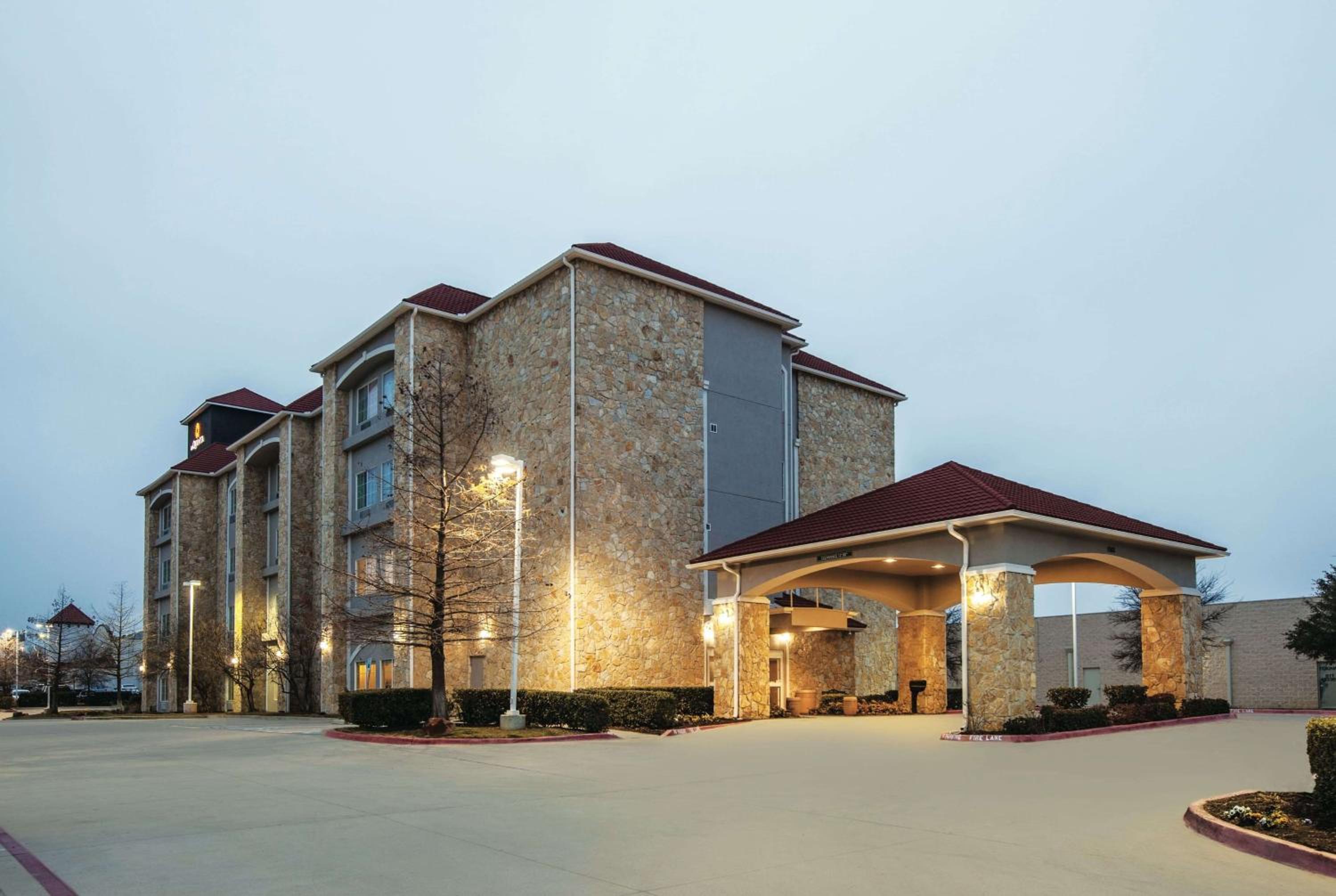 Hotel La Quinta Inn & Suites by Wyndham Mansfield TX