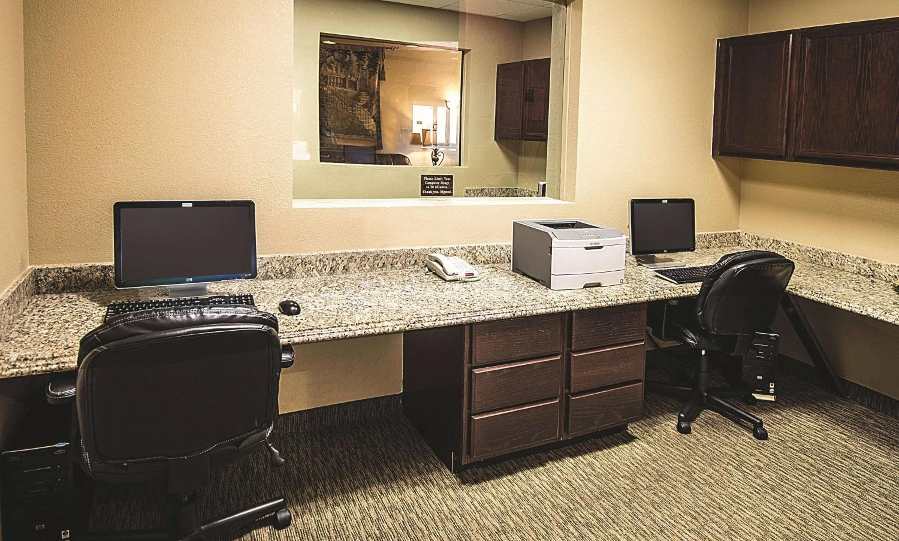 Marble Falls Vacations - La Quinta by Wyndham Marble Falls - Property Image 33