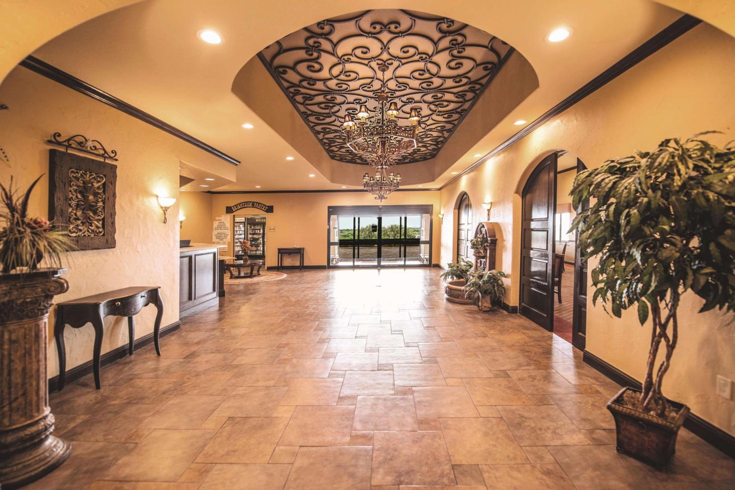 Marble Falls Vacations - La Quinta by Wyndham Marble Falls - Property Image 26