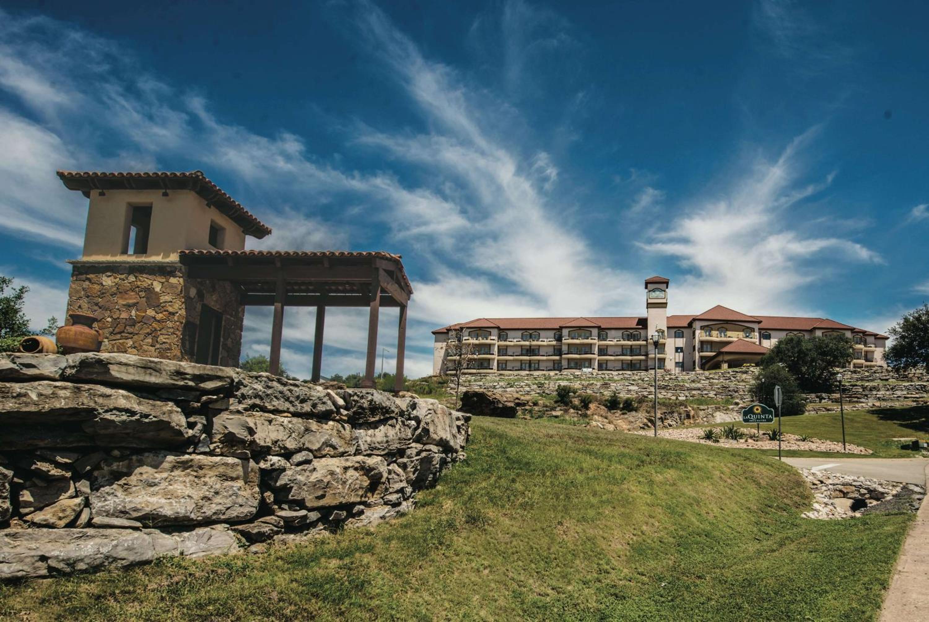 Marble Falls Vacations - La Quinta by Wyndham Marble Falls - Property Image 5