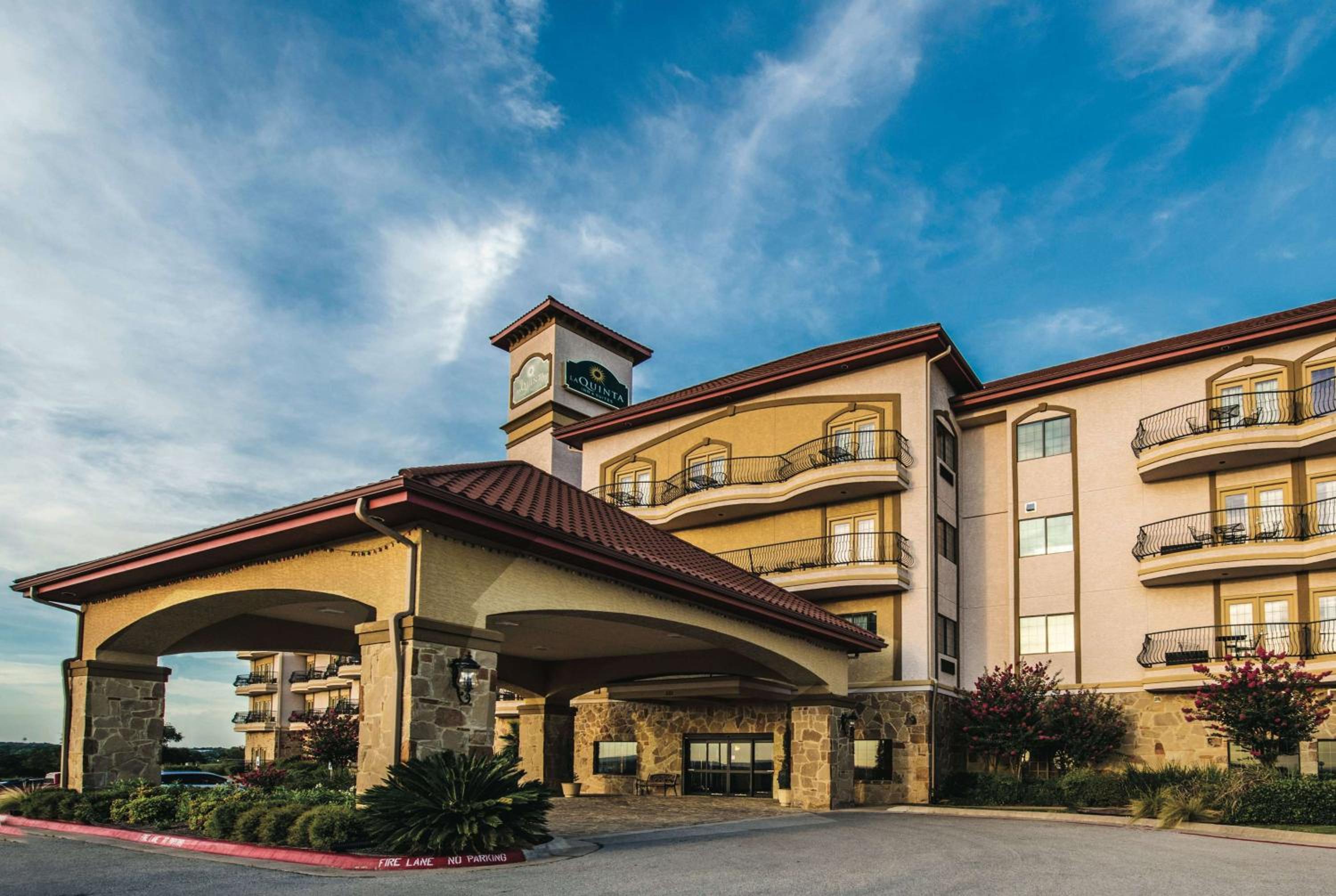 Marble Falls Vacations - La Quinta by Wyndham Marble Falls - Property Image 1