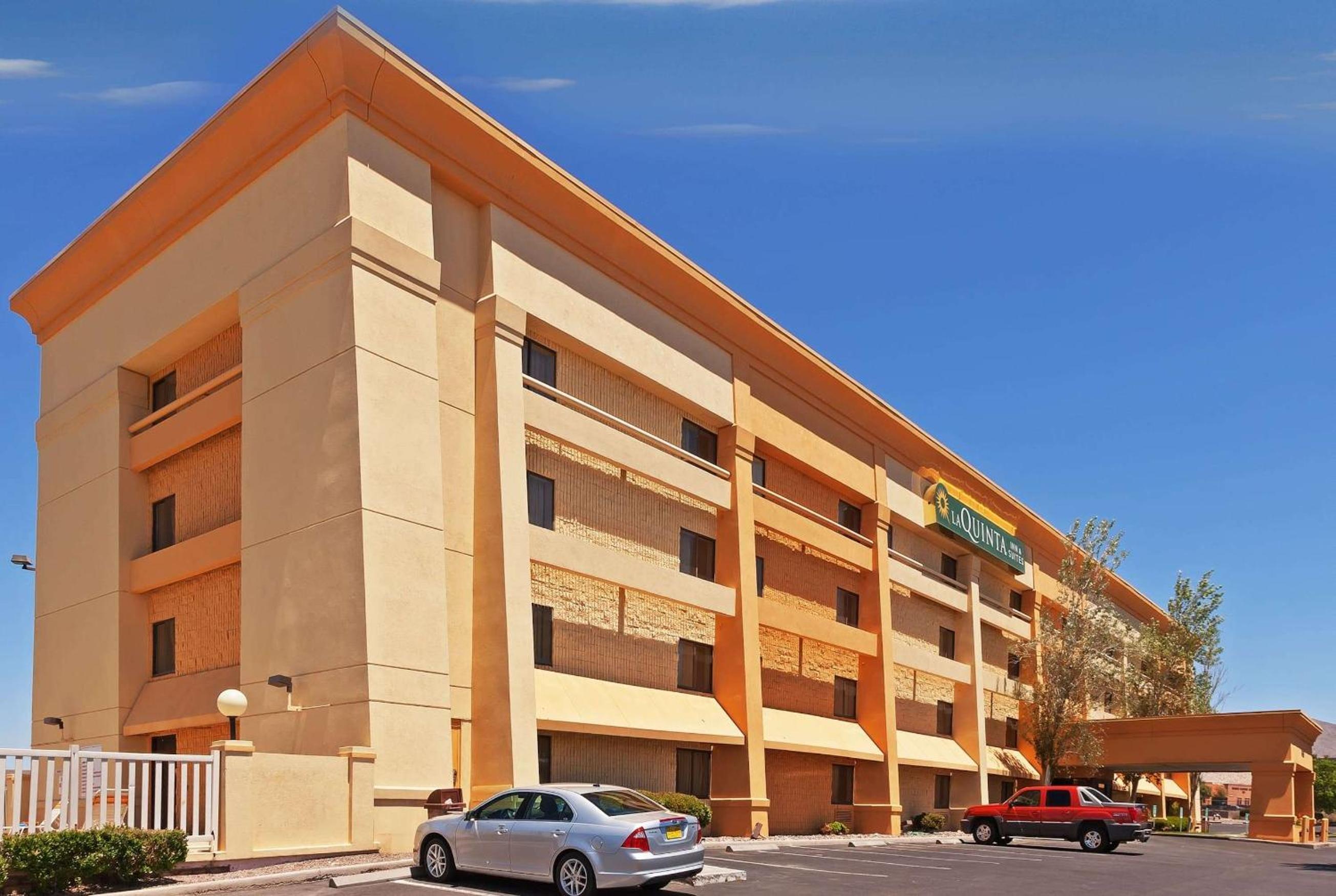 Hotel La Quinta by Wyndham El Paso West Bartlett - Image 1