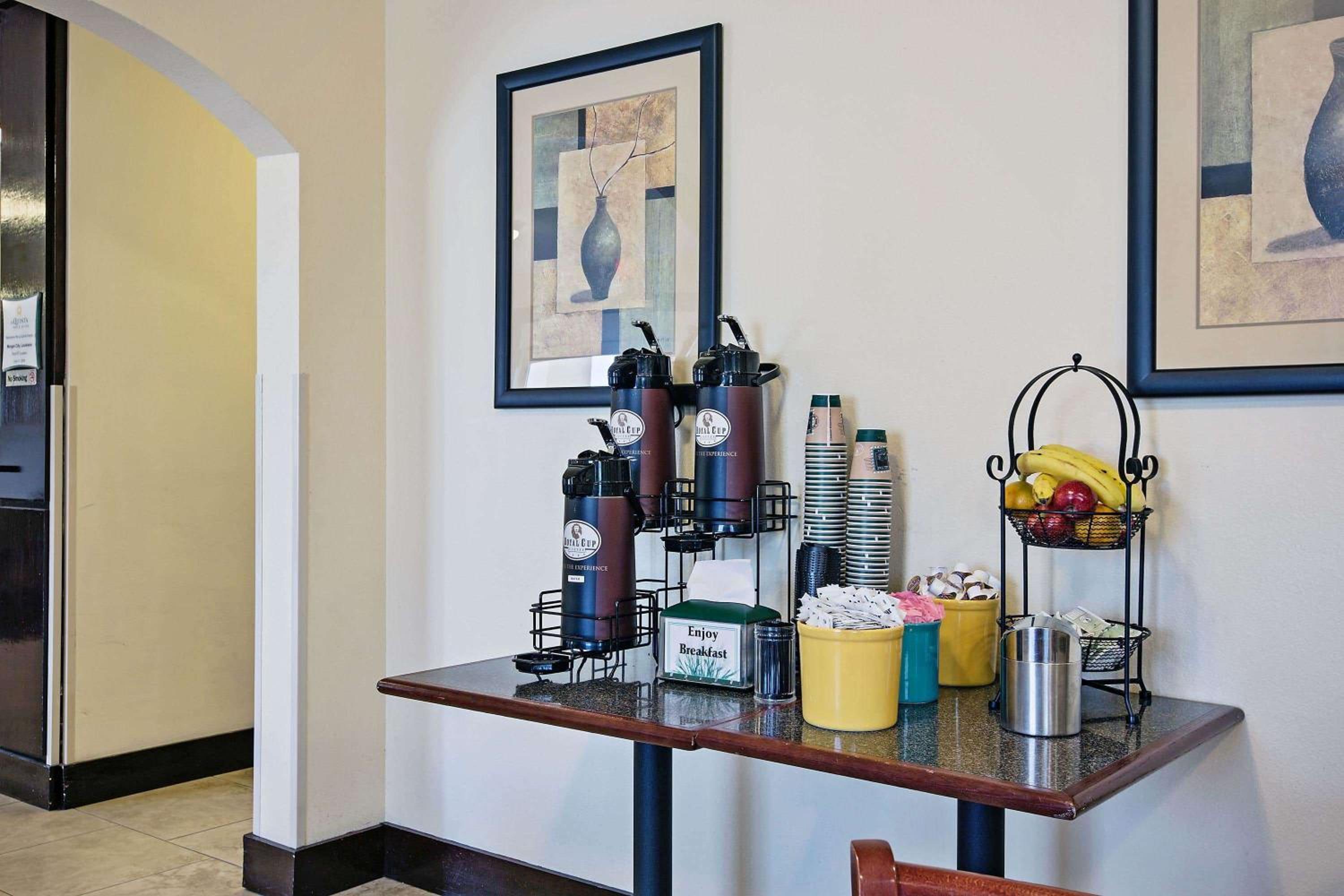 Morgan City Vacations - La Quinta by Wyndham Morgan City - Property Image 15