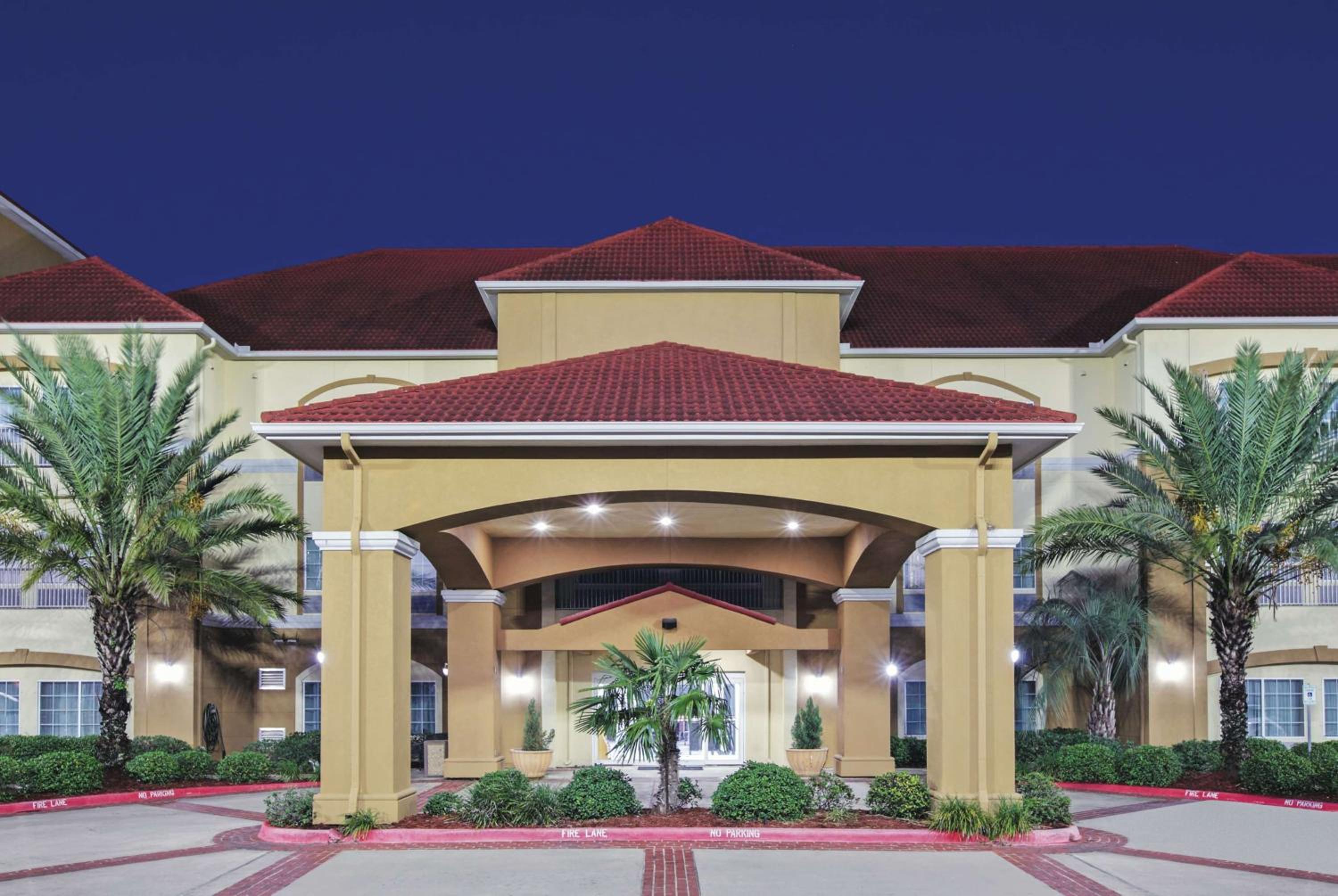 Bay City Vacations - La Quinta by Wyndham Bay City - Property Image 1