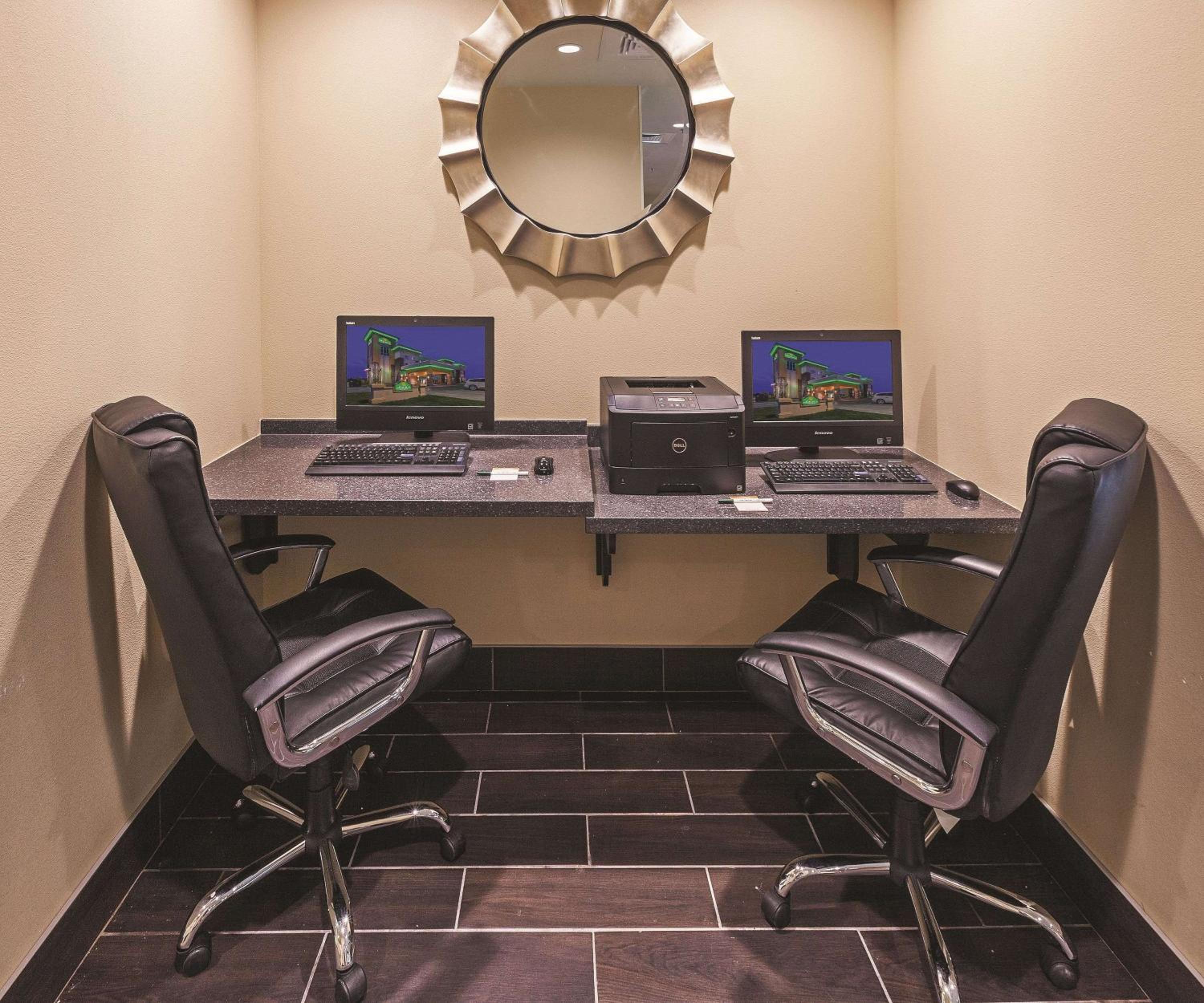 Wichita Falls Vacations - La Quinta by Wyndham Wichita Falls - MSU Area - Property Image 2