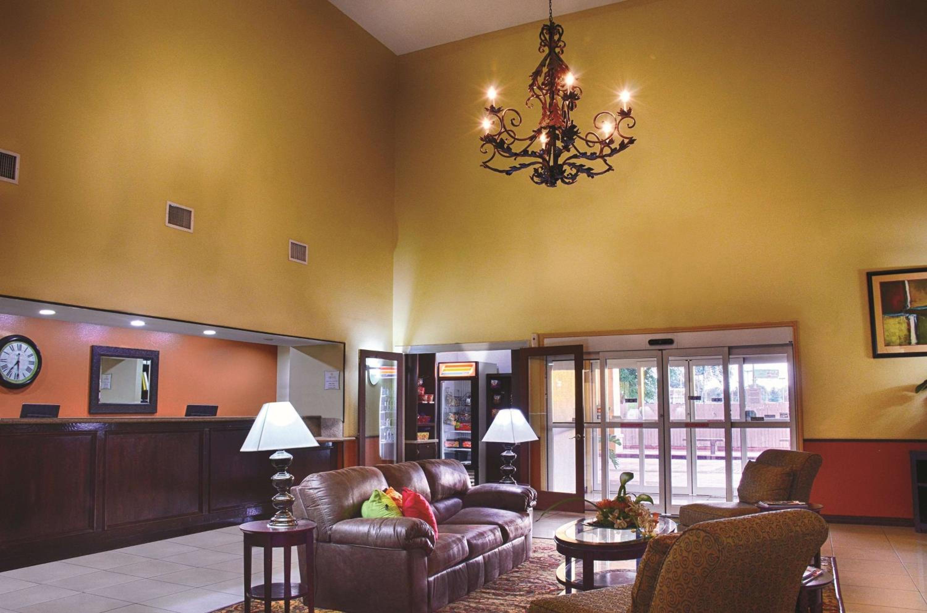 La Quinta by Wyndham Alice view 3