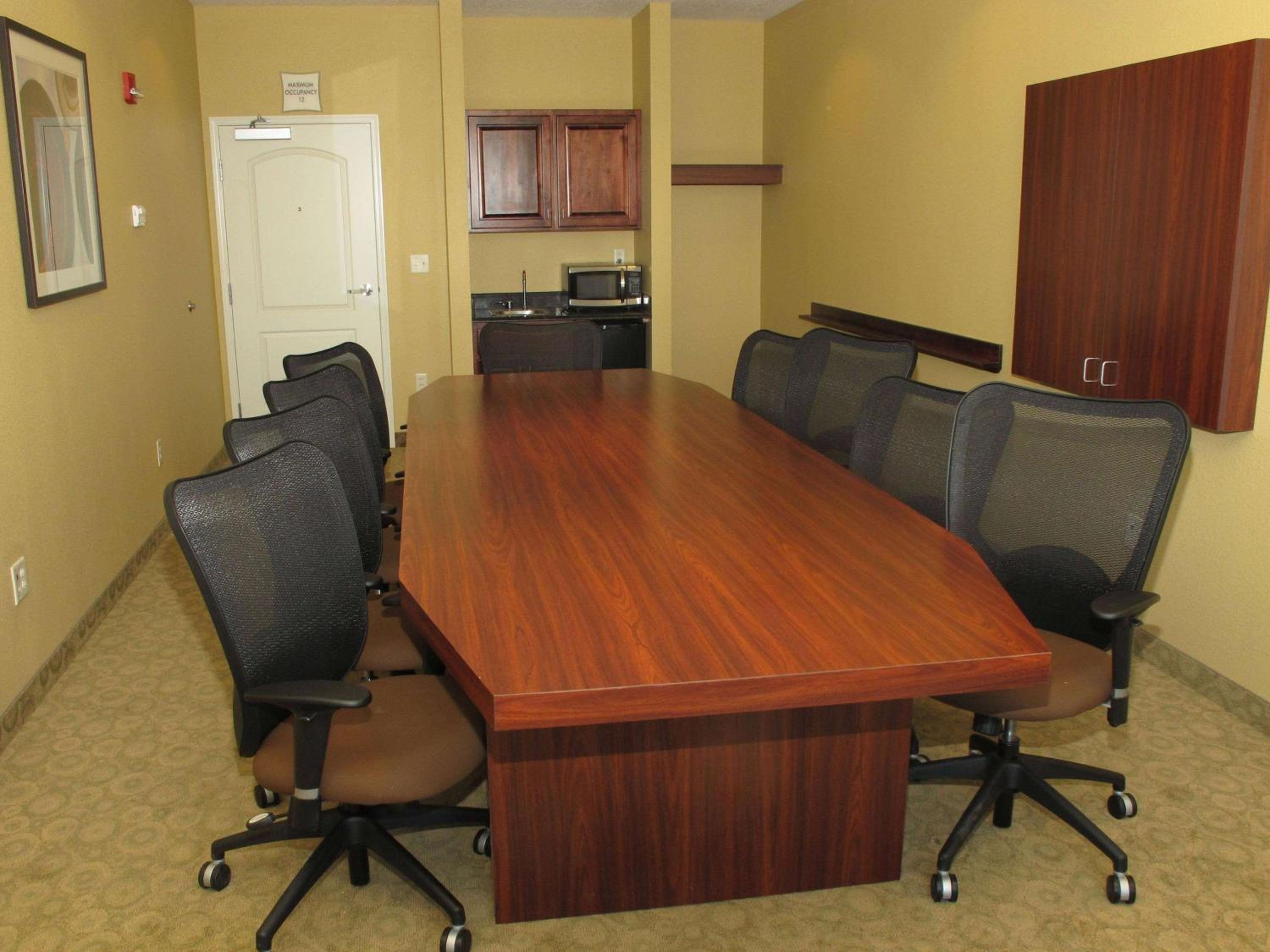 Bismarck Vacations - La Quinta by Wyndham Bismarck - Property Image 12