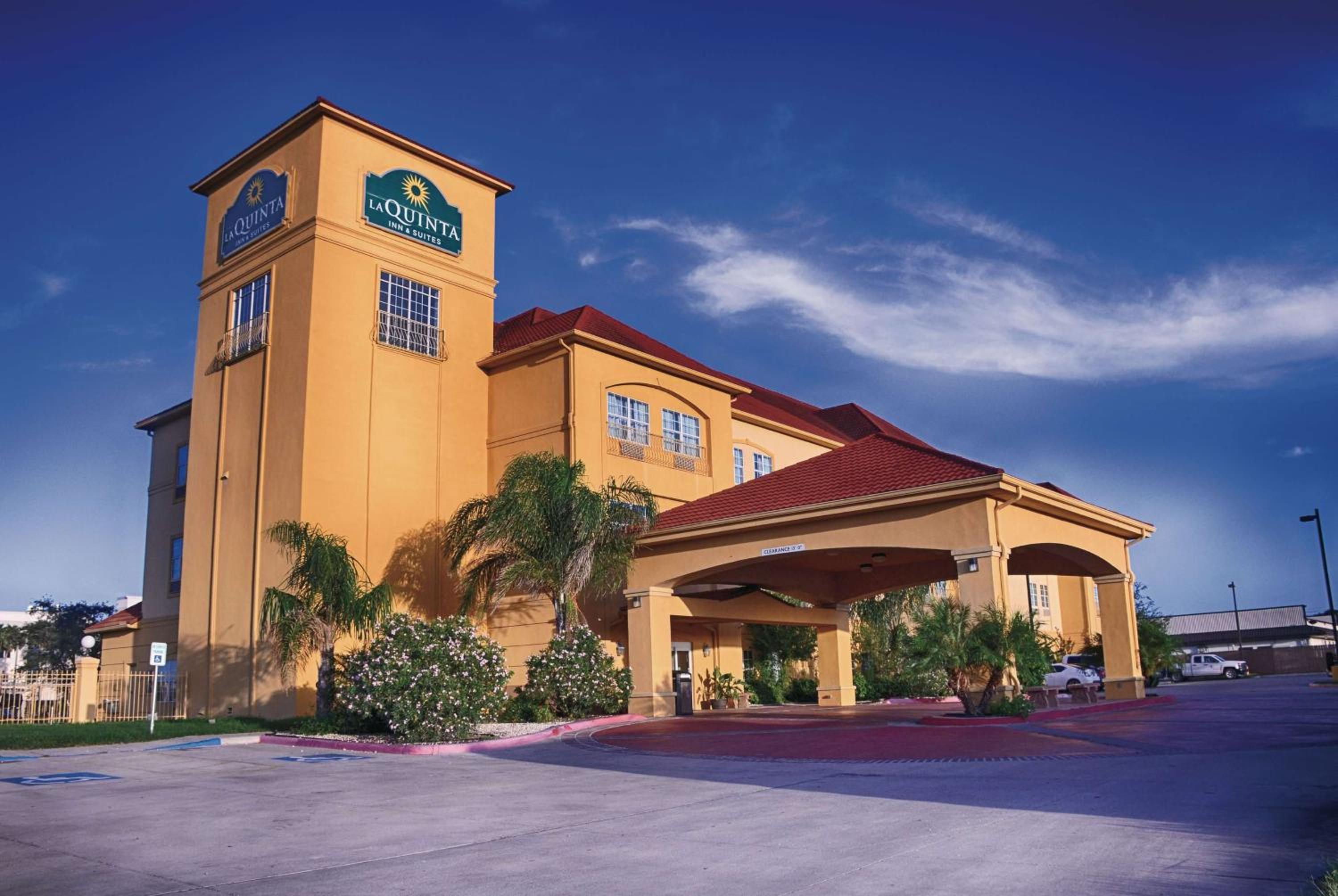 Kingsville Vacations - La Quinta by Wyndham Alice - Property Image 1