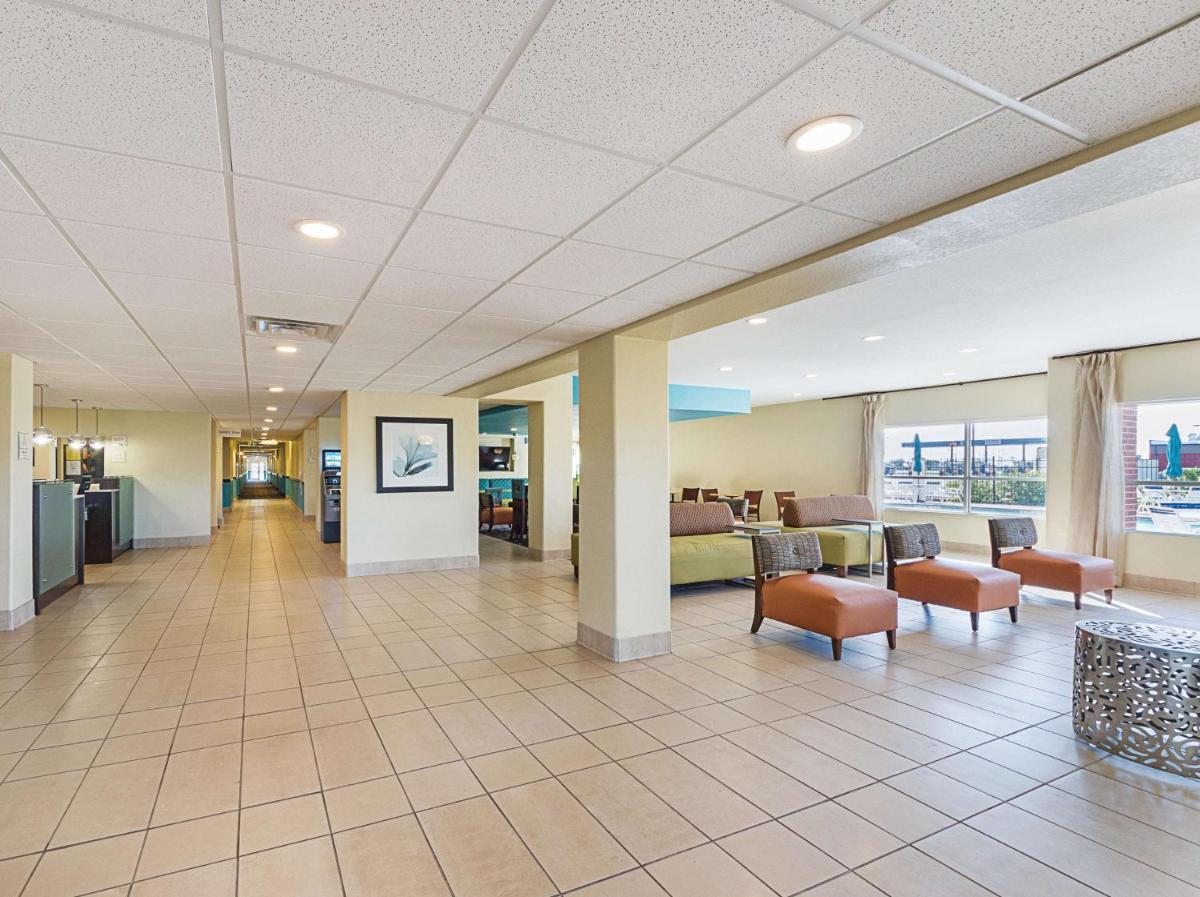 hotel reception