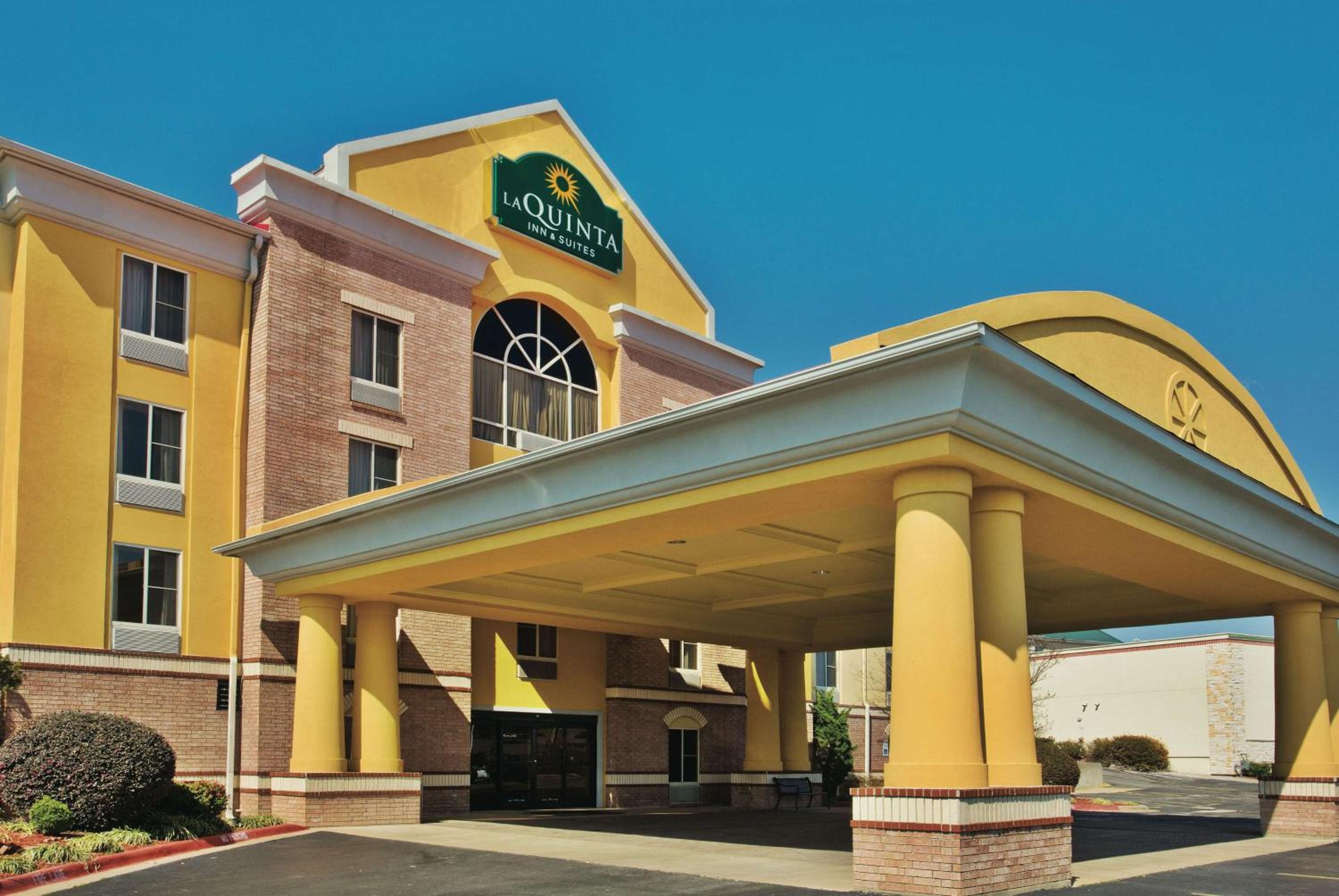 Hotel La Quinta Inn & Suites by Wyndham Hot Springs