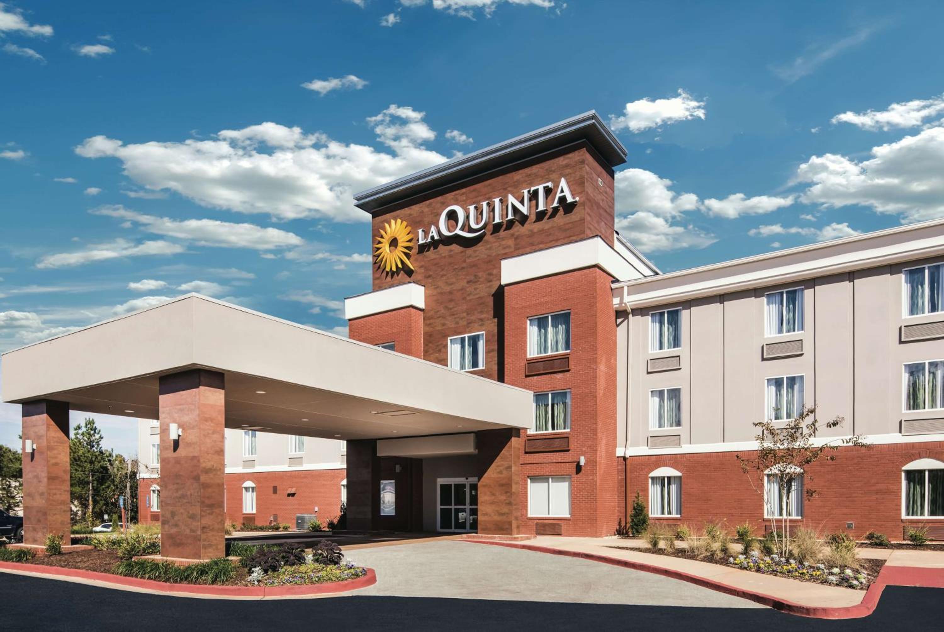 Milledgeville Vacations - La Quinta by Wyndham Milledgeville - Property Image 8