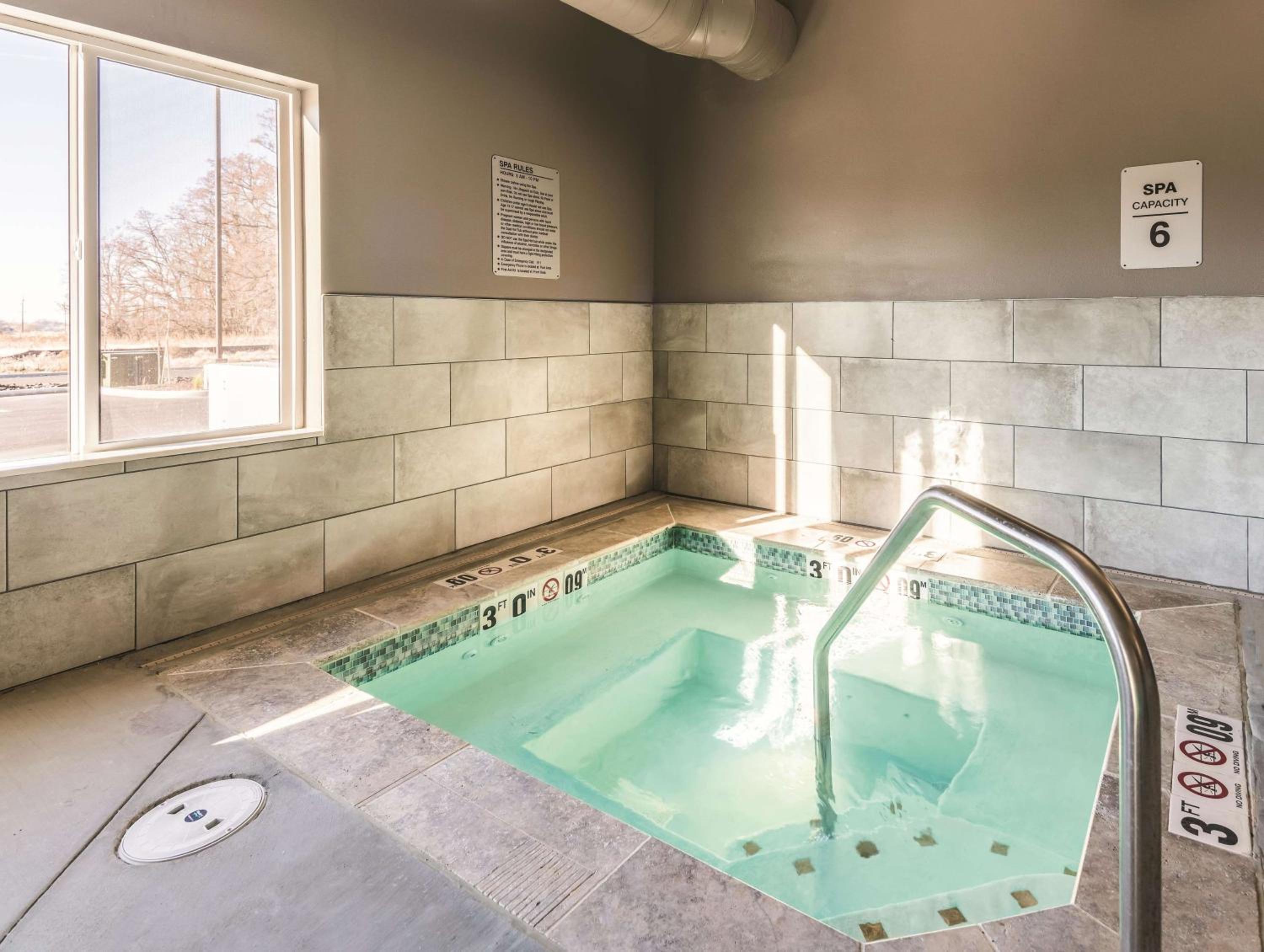 Walla Walla Vacations - La Quinta Inn  Suites by Wyndham Walla Walla - Property Image 6