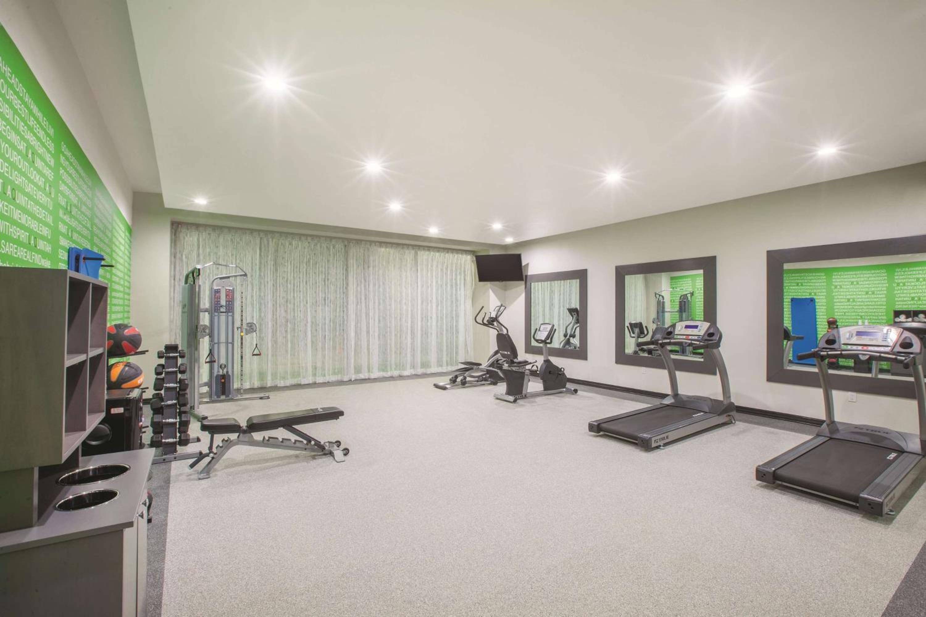 La Quinta by Wyndham San Marcos Outlet Mall - Property Image 26